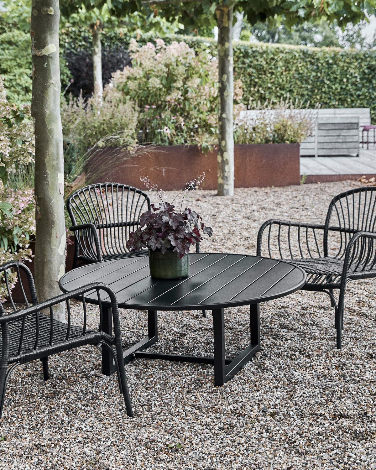 Tisch, HDHelo, Schwarz in Schwarz präsentiert im Onlineshop von KAQTU Design AG. Gartentisch ist von House Doctor