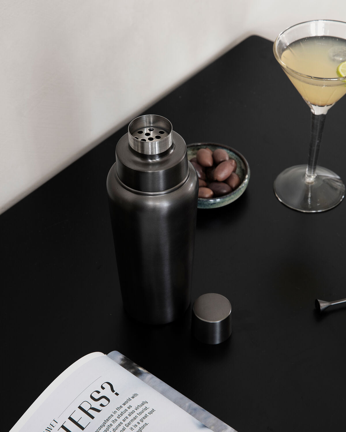 Shaker, Grunge in Gunmetal-Grau präsentiert im Onlineshop von KAQTU Design AG. Barzubehör ist von House Doctor