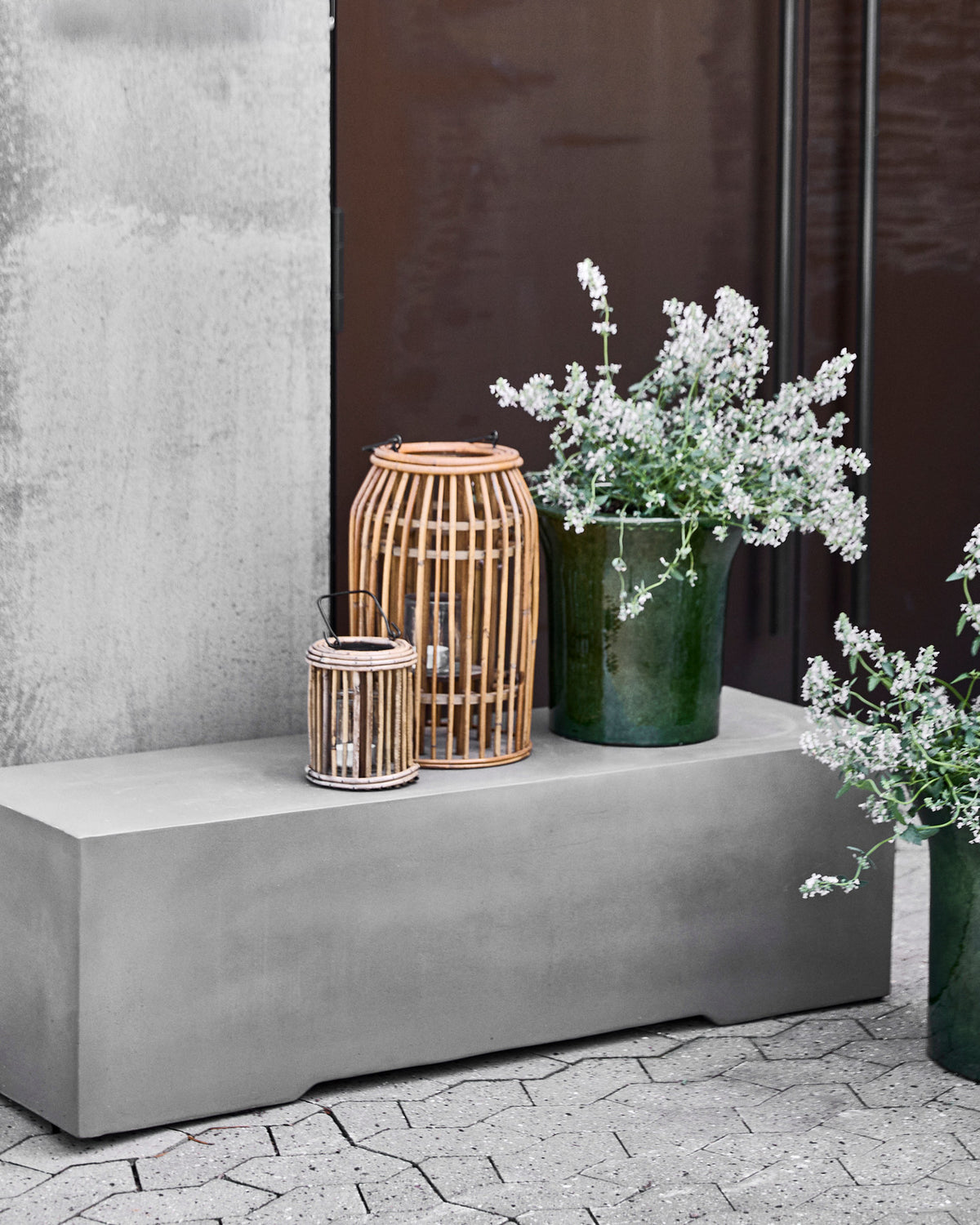 Bank, Ceme in Grau präsentiert im Onlineshop von KAQTU Design AG. Gartenbank ist von House Doctor