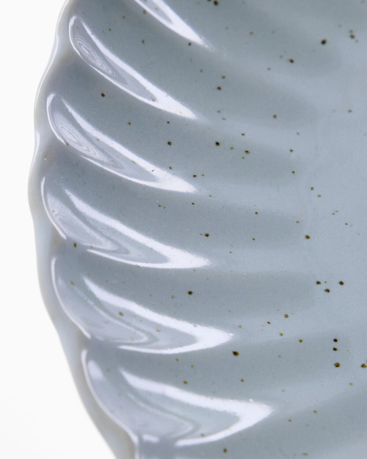 Mittags-/Kuchenteller, HDScallop, Hellblau in Hellblau präsentiert im Onlineshop von KAQTU Design AG. Teller ist von House Doctor