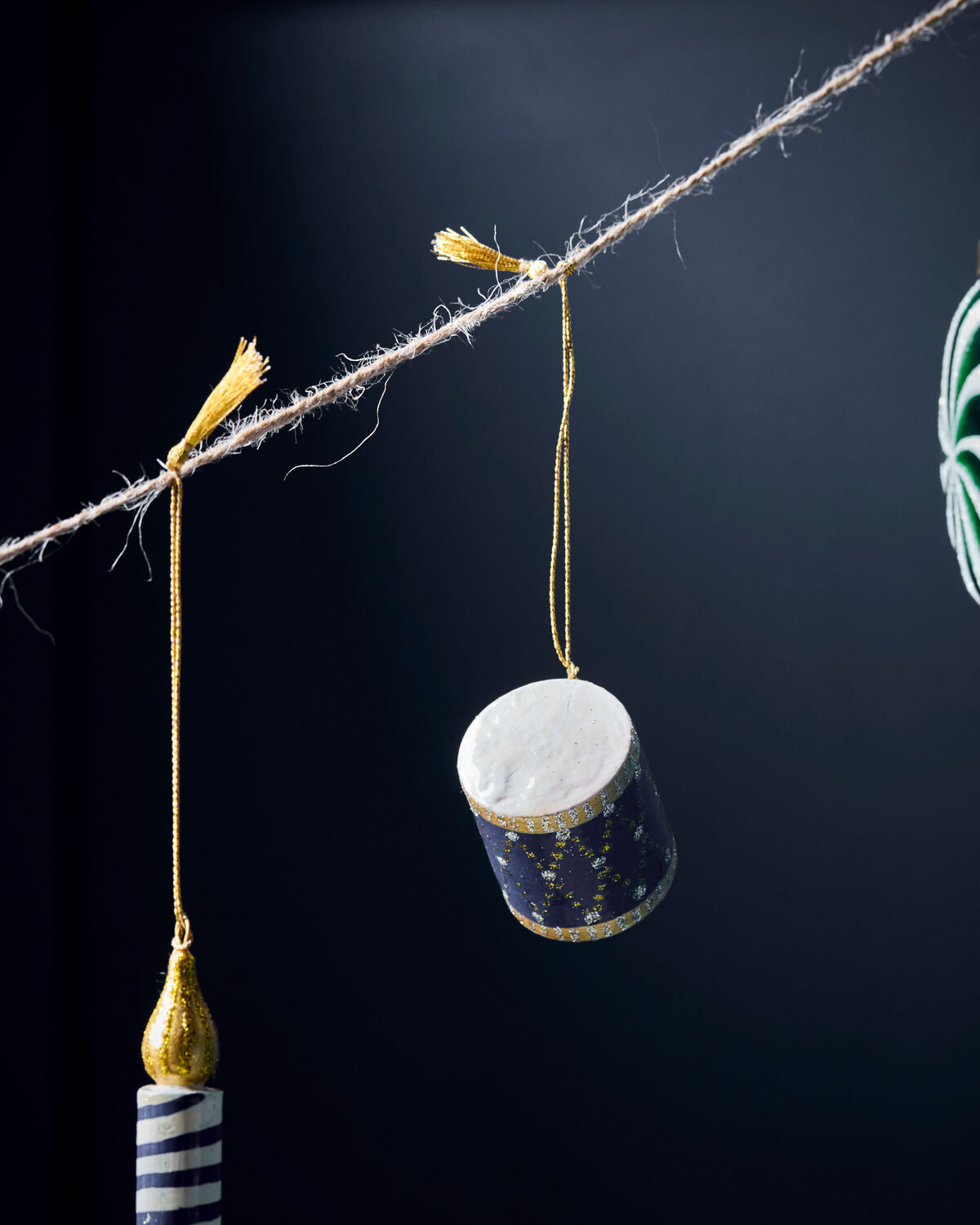 Ornamente, HDDrum, Dunkelblau;Grün;Beige in Dunkelblau, Grün, Beige präsentiert im Onlineshop von KAQTU Design AG. Weihnachtszubehör ist von House Doctor