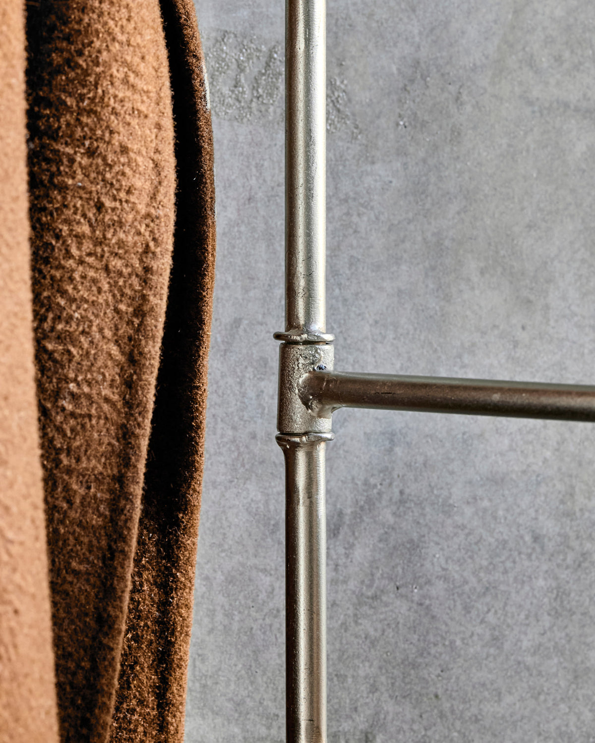 Hakenleiste, HDFlex, Silber-Finish in Silberfarben präsentiert im Onlineshop von KAQTU Design AG. Kleiderhaken ist von House Doctor