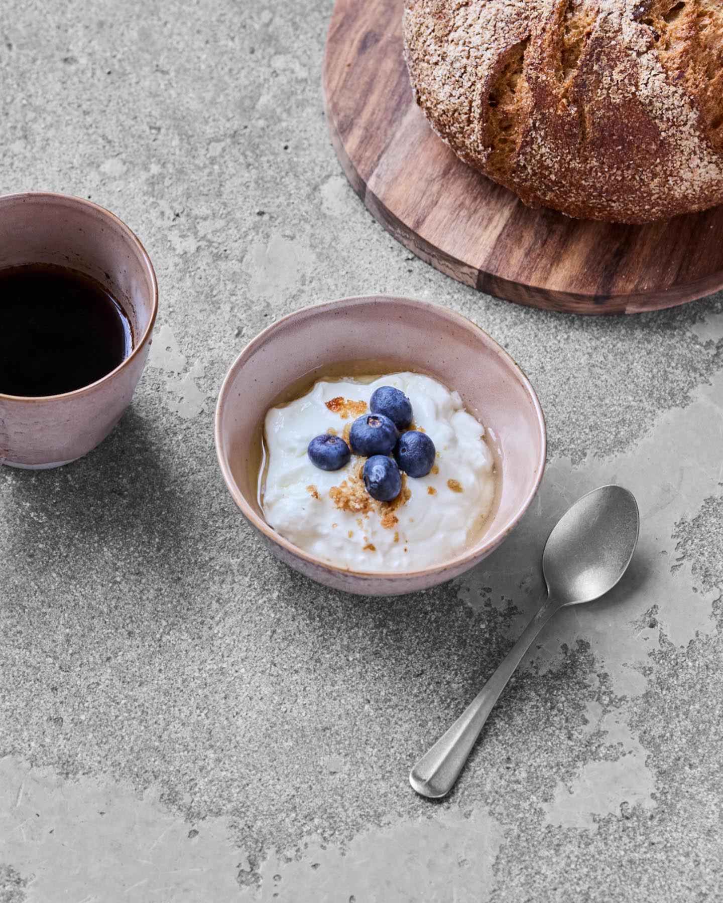 Entdecken Sie die handgefertigten Schalen HDVida Rose von House Doctor – stilvoll, vielseitig und perfekt für jeden Anlass.