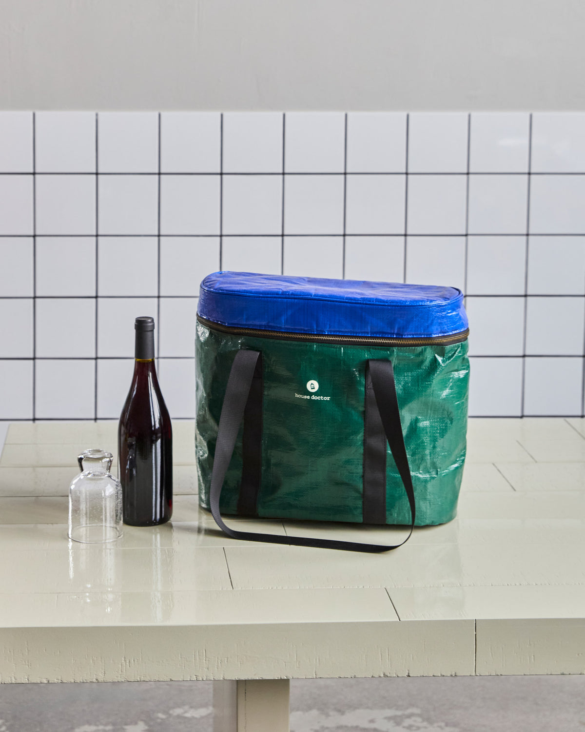 Kühltasche, HDPicnic, Dunkelgrün, Blau in Dark green präsentiert im Onlineshop von KAQTU Design AG. Kühltasche ist von House Doctor