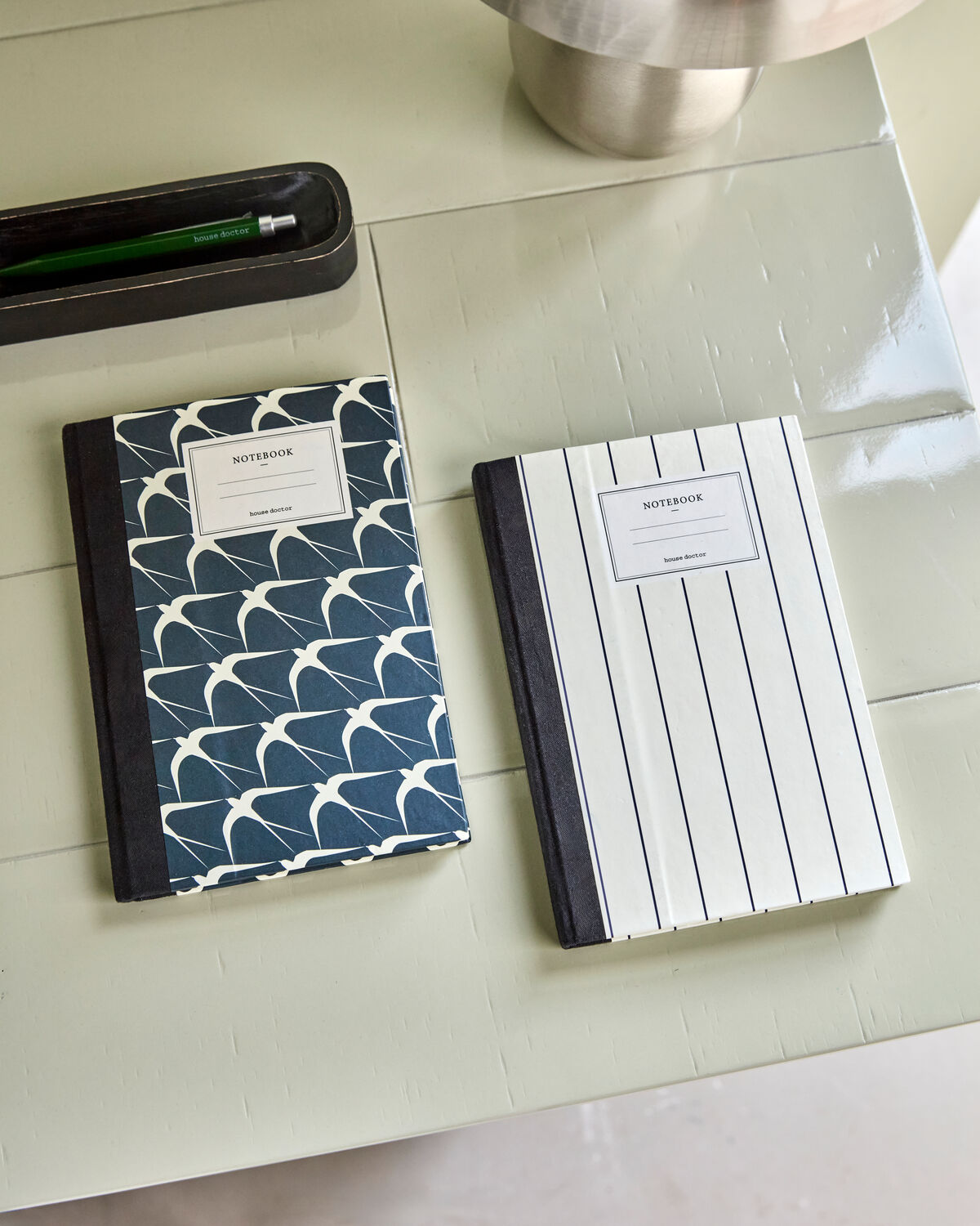 Notizbuch, HDNote, Sand, Dunkelgrau in Sand präsentiert im Onlineshop von KAQTU Design AG. Büromaterial ist von House Doctor