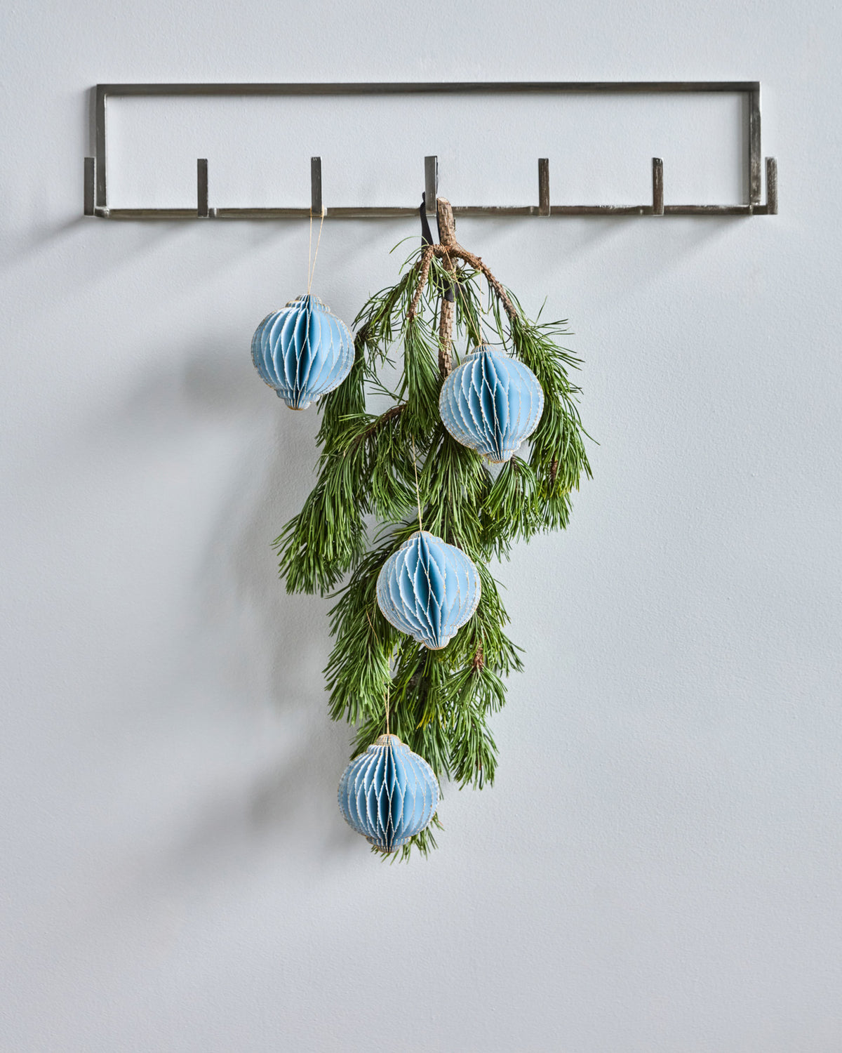 Weihnachtsschmuck, HDAlsta, Hellblau in Light blue präsentiert im Onlineshop von KAQTU Design AG. Weihnachtszubehör ist von House Doctor