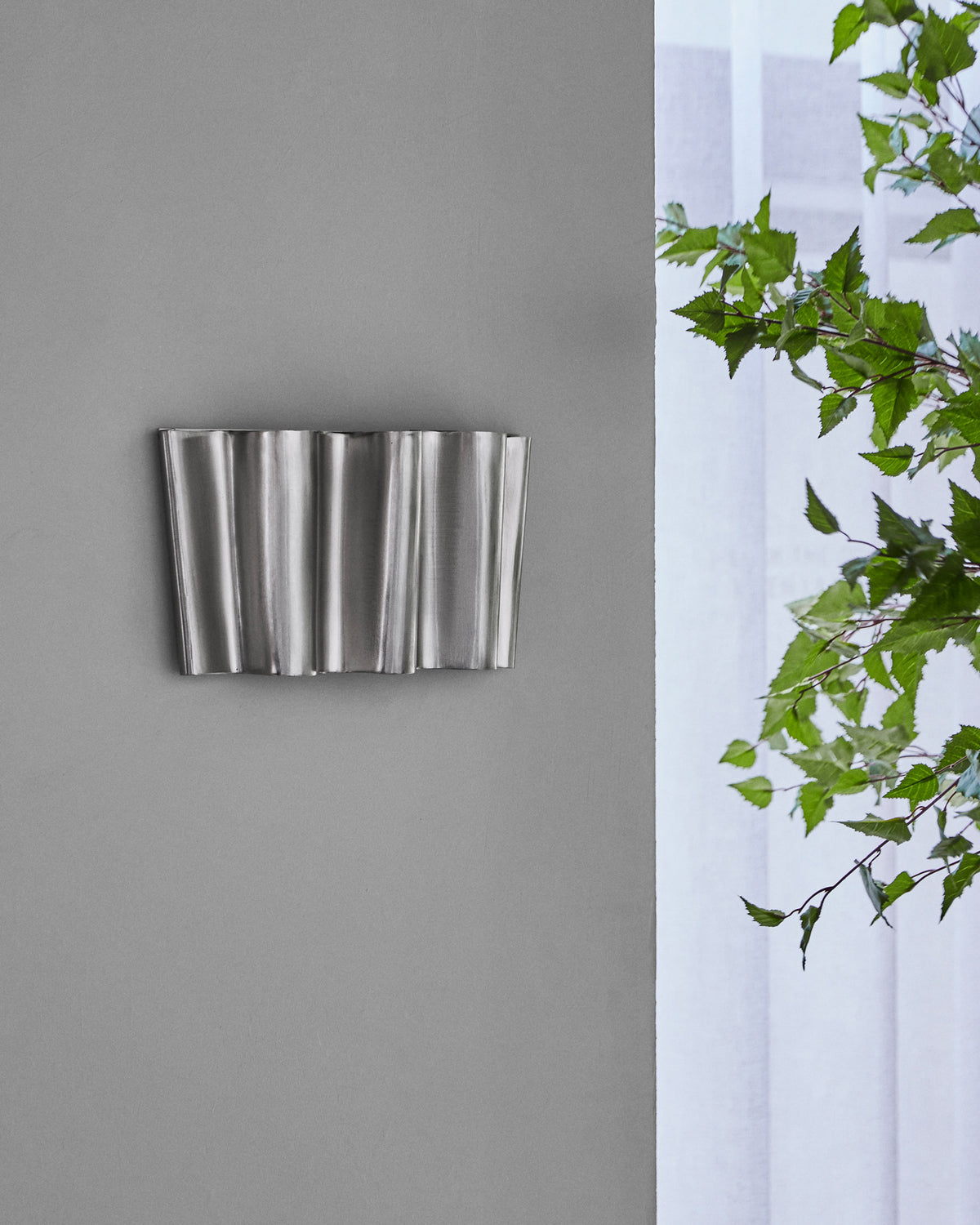 Wandleuchte, HDFlola, Gebürstetes Silber-Finish in Brushed silver finish präsentiert im Onlineshop von KAQTU Design AG. Wandleuchte ist von House Doctor