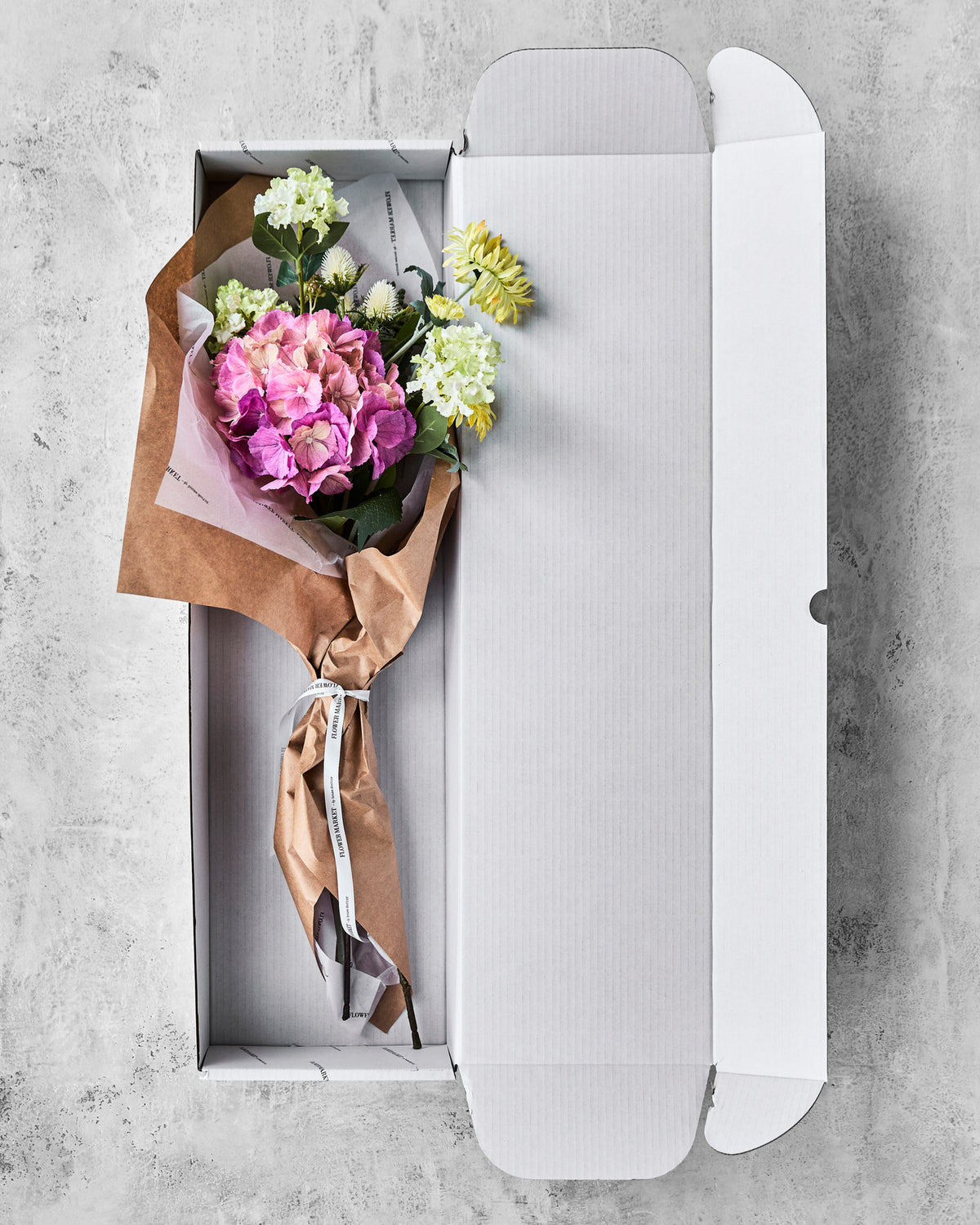 Bunter Kunstblumenstrauss HDGarden pop aus Polyethylen und Polyester mit unterschiedlichen Stielen