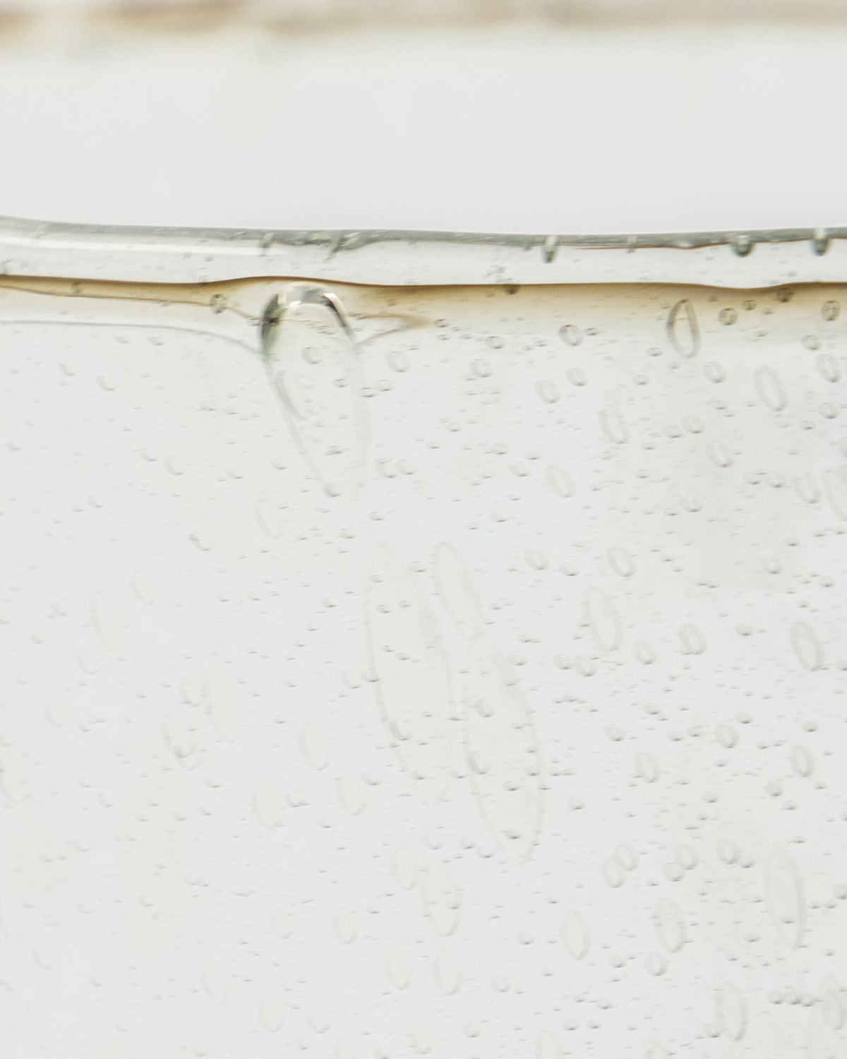 Klare Glaslaterne HDOmay mit Bläscheneffekt und silberfarbenem Deckel