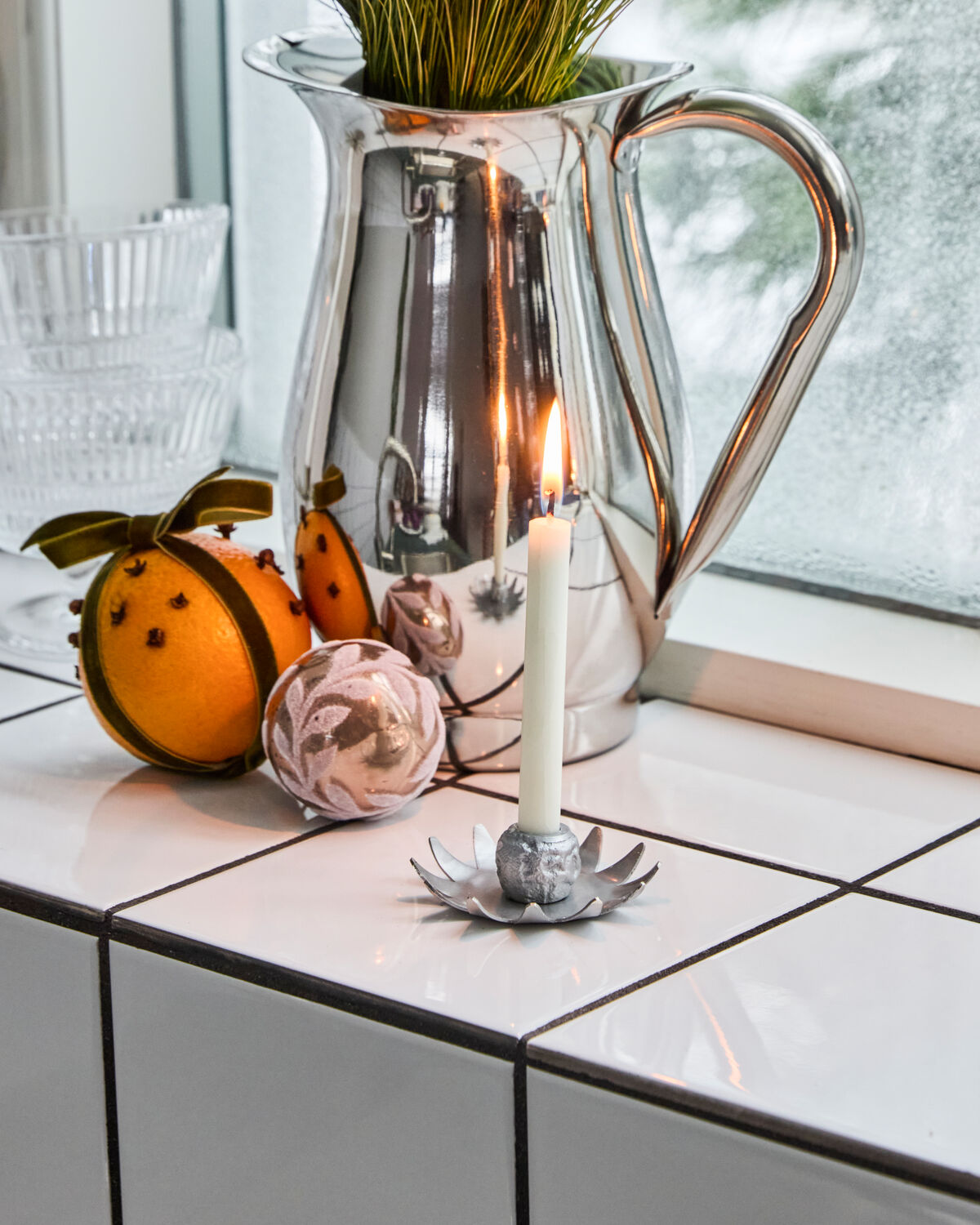 Eleganter Kerzenständer HDStarry mit silbernem Finish, ideal für stilvolle Tischdekoration und stimmungsvolle Beleuchtung.