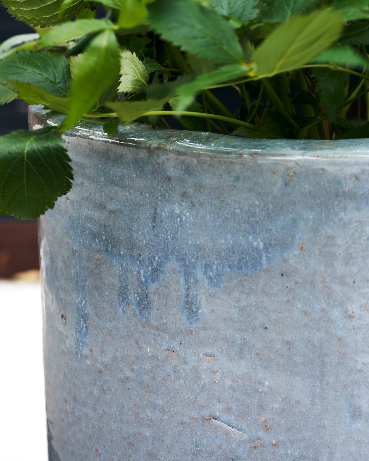 Blumentopf, HDPho, Grau, Blau in Grey präsentiert im Onlineshop von KAQTU Design AG. Pflanzentopf Outdoor ist von House Doctor