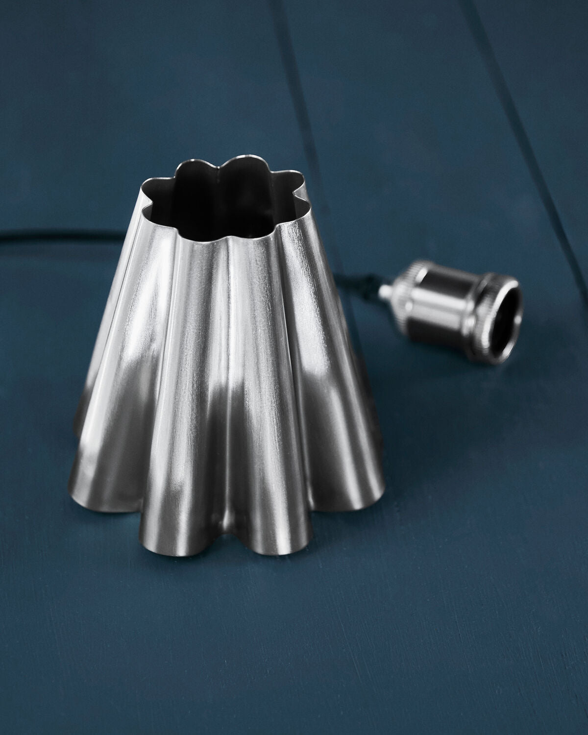 Lampenschirm, HDFlola, Gebürstetes Silber-Finish in Brushed silver finish präsentiert im Onlineshop von KAQTU Design AG. Lampenschirm ist von House Doctor