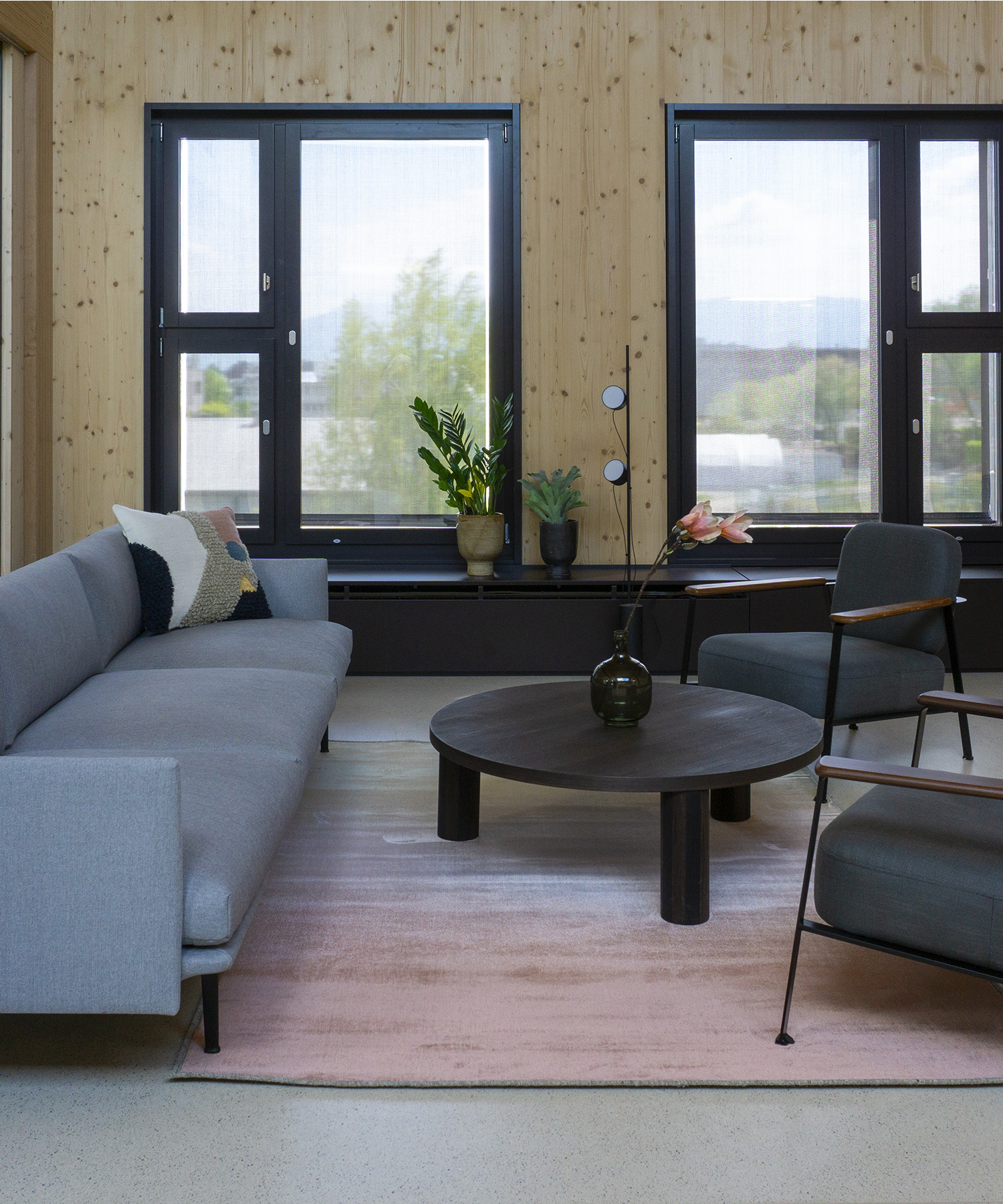 Executive Lounge mit modernem Mobiliar