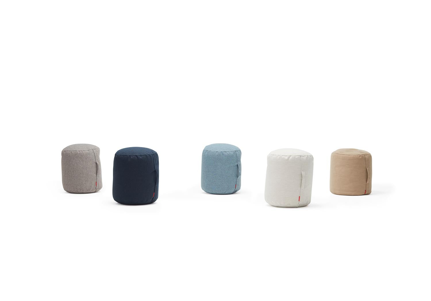 Butt Sitzsack in 527 Mixed Dance Natural präsentiert im Onlineshop von KAQTU Design AG. Sitzsack ist von Innovation Living