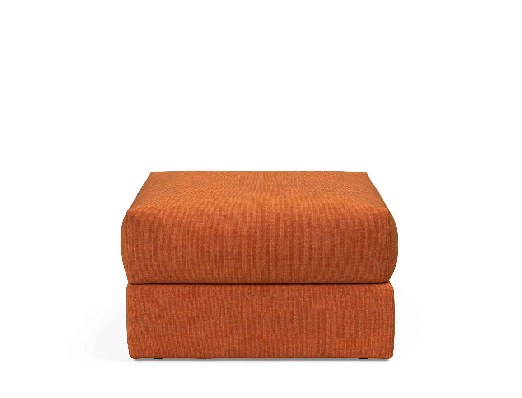 Der Cornila Puff von Innovation Living ist vielseitig einsetzbar und bringt stilvolle Akzente in Ihr Zuhause. Ideal für Sitzkomfort und als Deko.