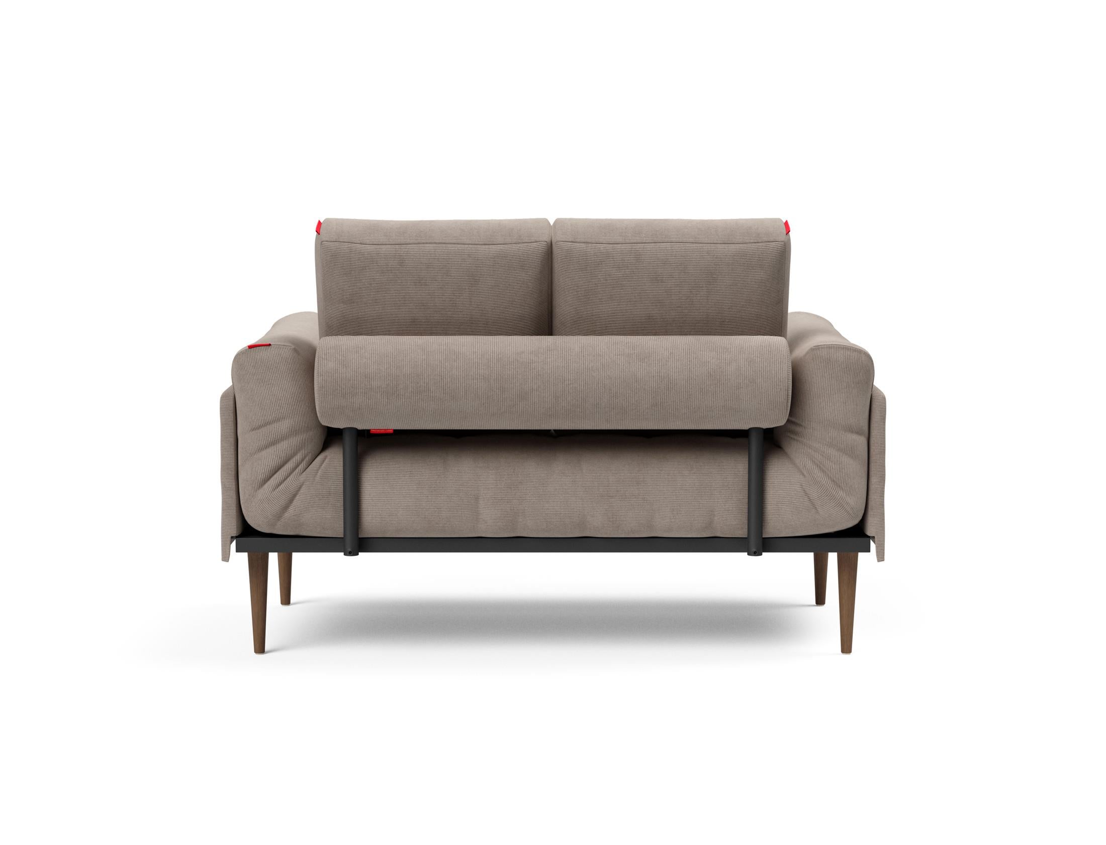 Entdecken Sie das Rollo Styletto Klappsofa 80 von Innovation Living – stilvolles Design trifft auf flexible Nutzung als Bettsofa.