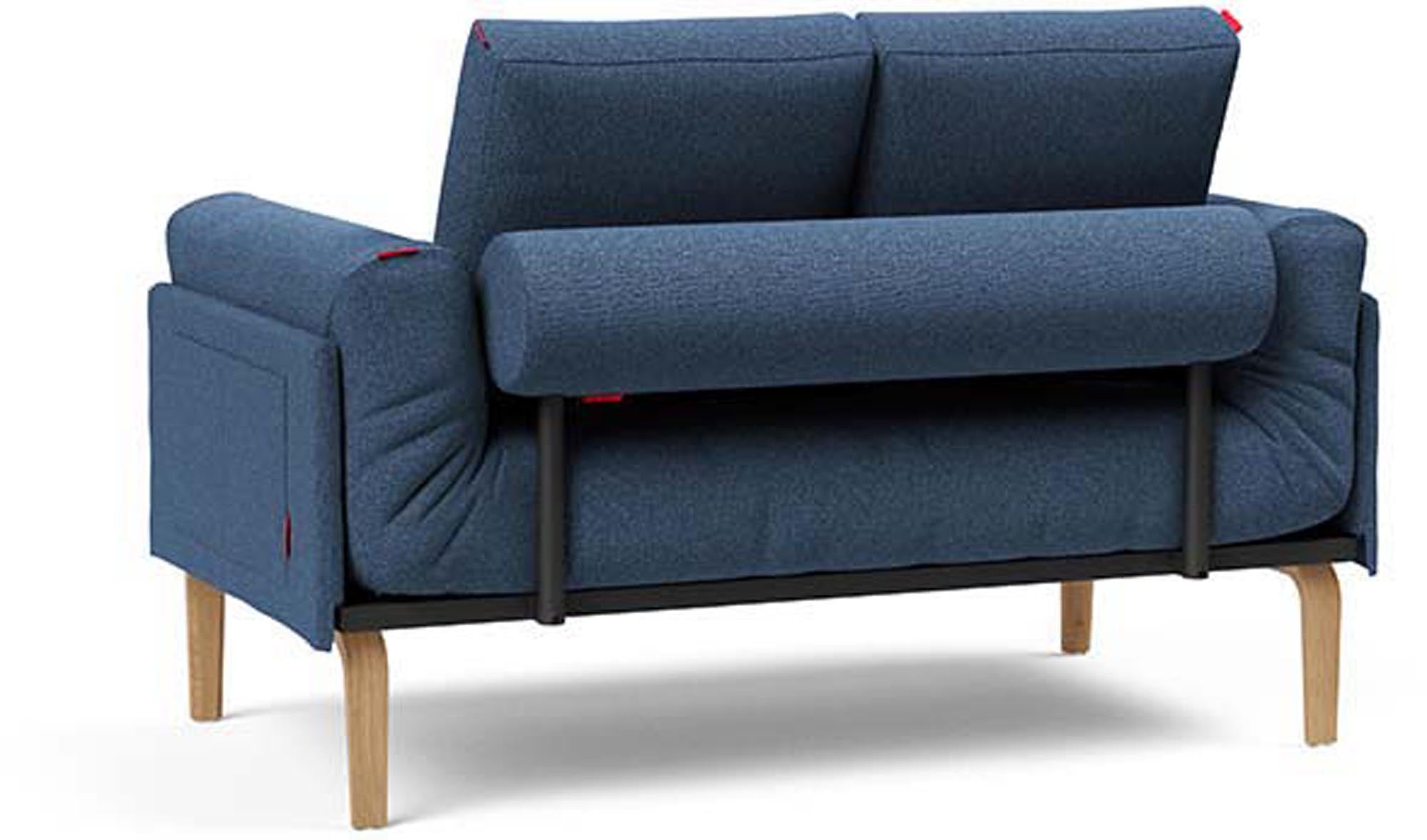 Erleben Sie das Rollo Bow Klappsofa 80 Classic – ein elegantes Tagesbett, das Komfort und Flexibilität für kleine Räume bietet.