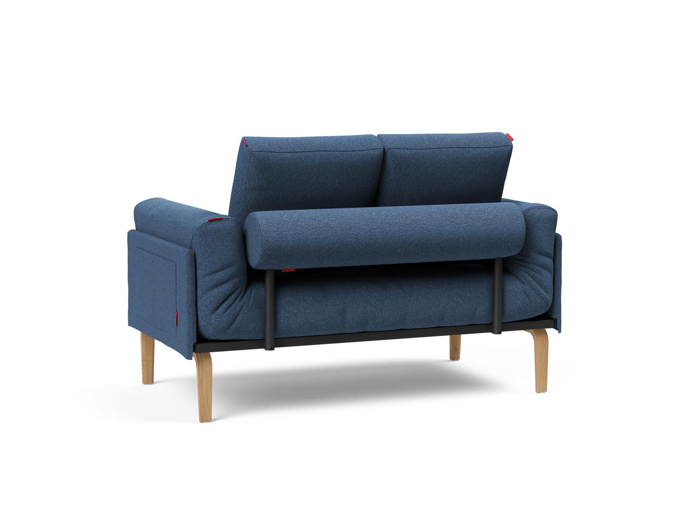 Erleben Sie das Rollo Bow Klappsofa 80 von Innovation Living – ein stilvolles, anpassbares Möbelstück, ideal für kompakte Wohnräume und optimalen Komfort.