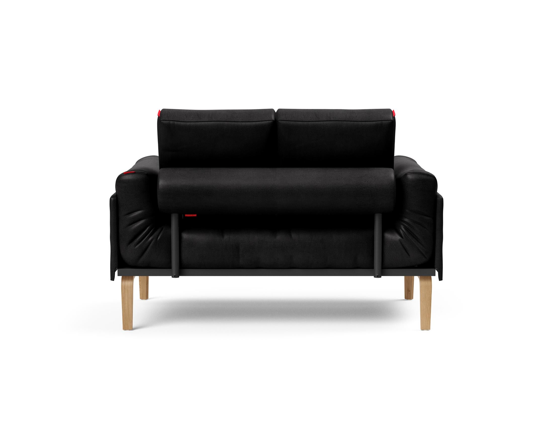 Entdecken Sie das Rollo Bow Klappsofa 80 von Innovation Living – ein elegantes, flexibles Sofa, das sich perfekt für kleine Räume eignet und höchsten Komfort bietet.