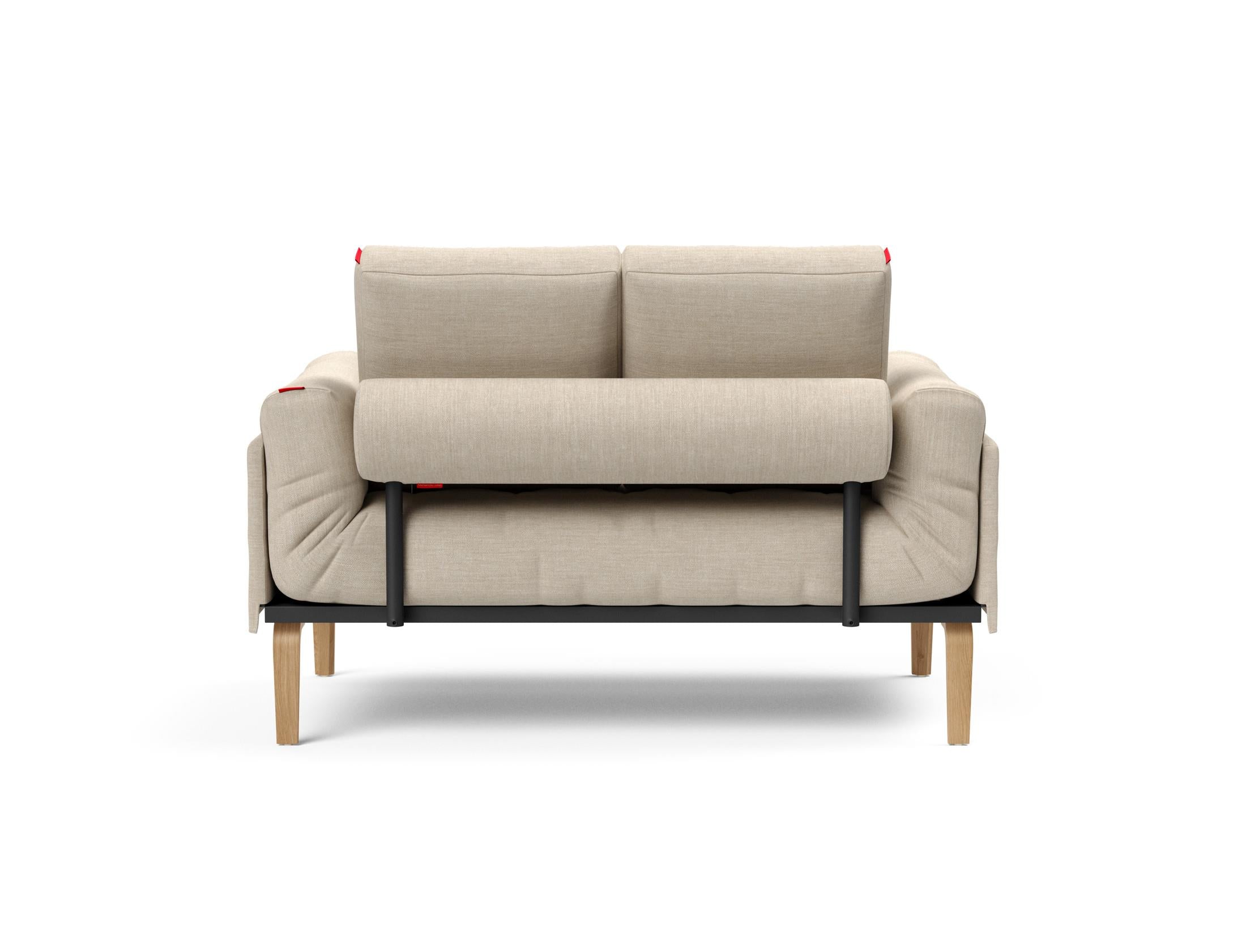Entdecken Sie das Rollo Bow Klappsofa 80 von Innovation Living – ein elegantes, flexibles Sofa, das sich perfekt für kleine Räume eignet und höchsten Komfort bietet.
