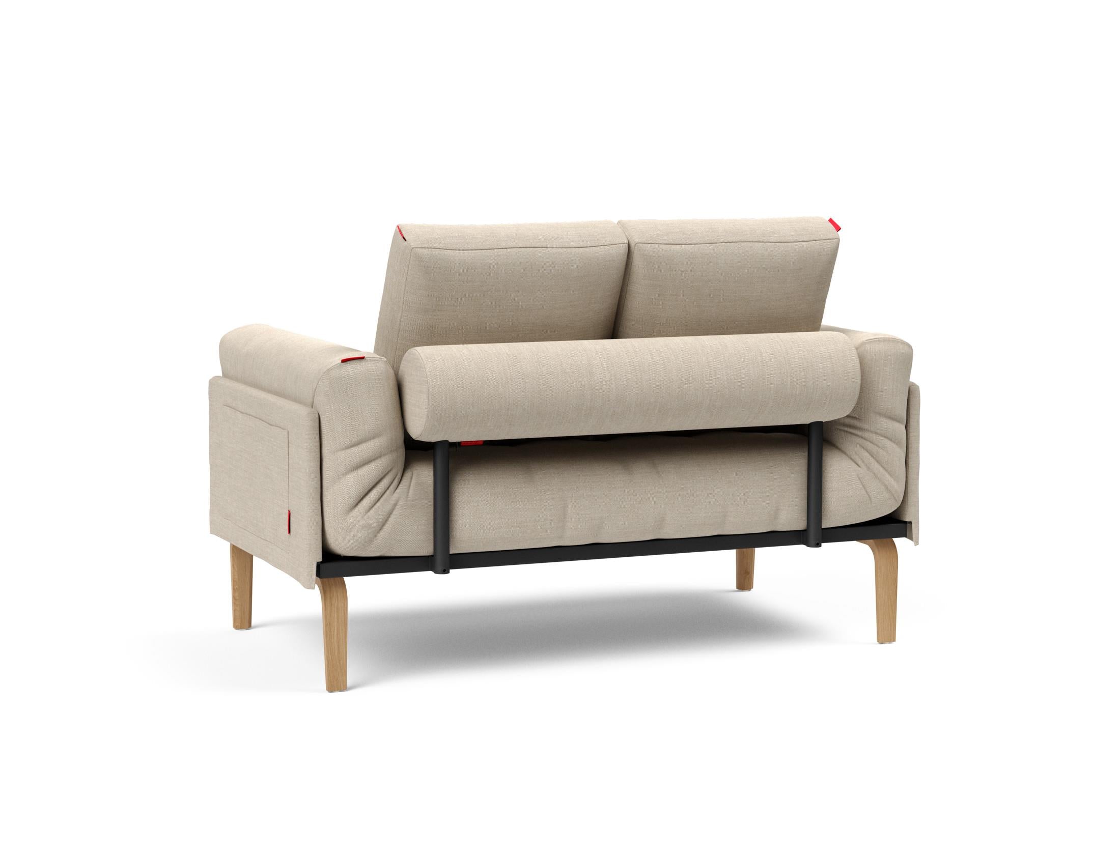 Erleben Sie das Rollo Bow Klappsofa 80 von Innovation Living – ein stilvolles, anpassbares Möbelstück, ideal für kompakte Wohnräume und optimalen Komfort.