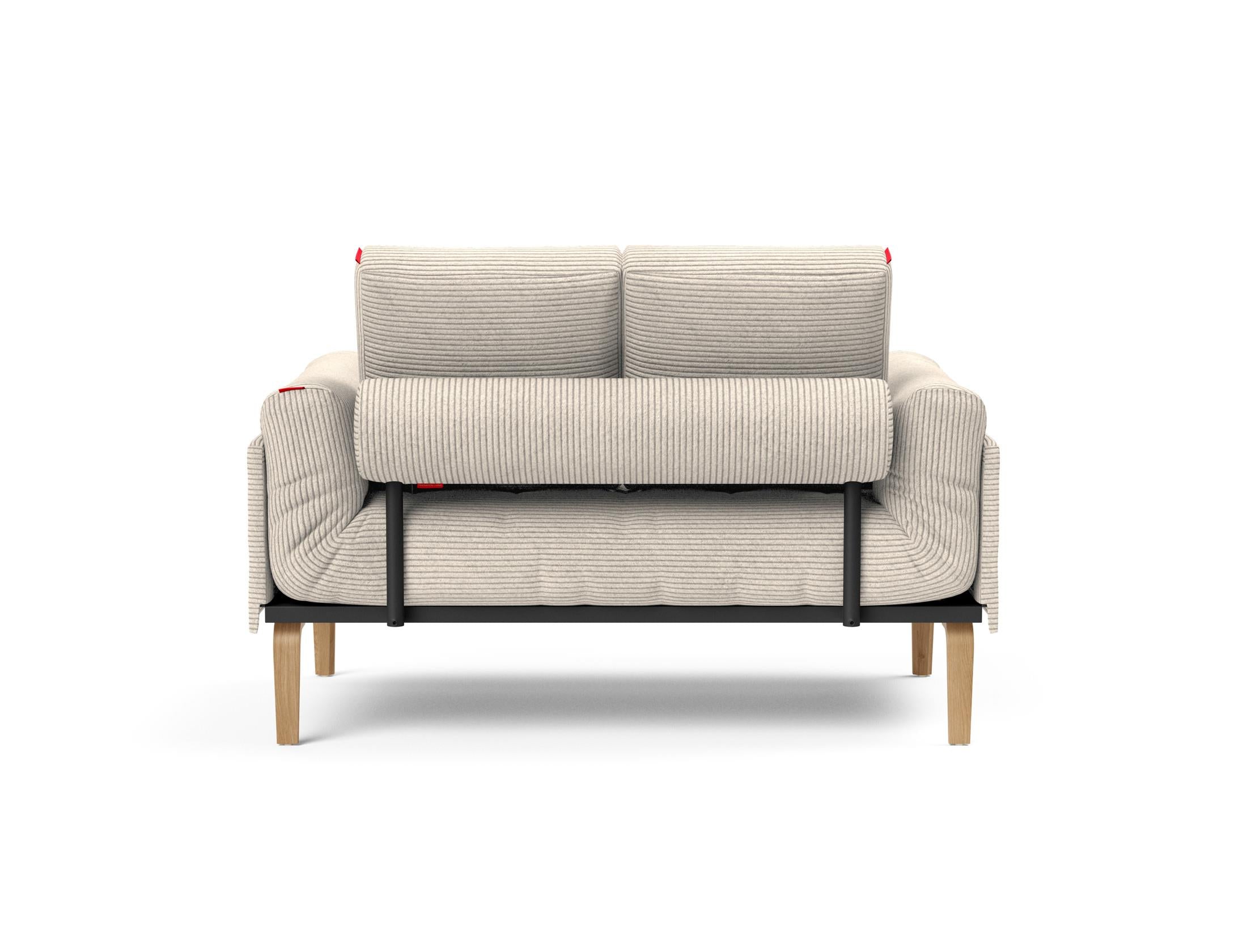 Entdecken Sie das Rollo Bow Klappsofa 80 von Innovation Living – ein elegantes, flexibles Sofa, das sich perfekt für kleine Räume eignet und höchsten Komfort bietet.