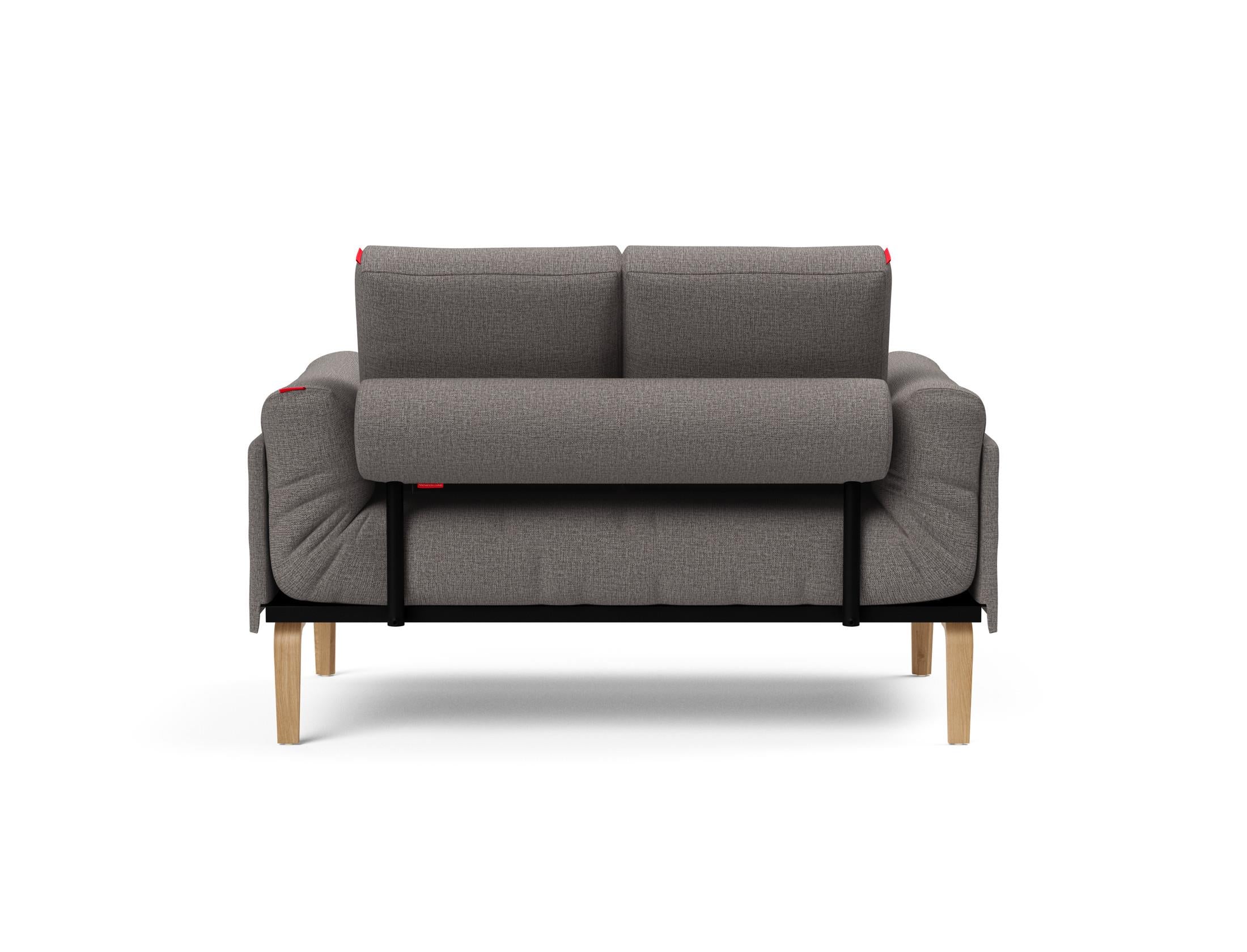 Erleben Sie das Rollo Bow Klappsofa 80 von Innovation Living – ein elegantes, platzsparendes Sofa, das sich perfekt an Ihre Bedürfnisse anpasst.