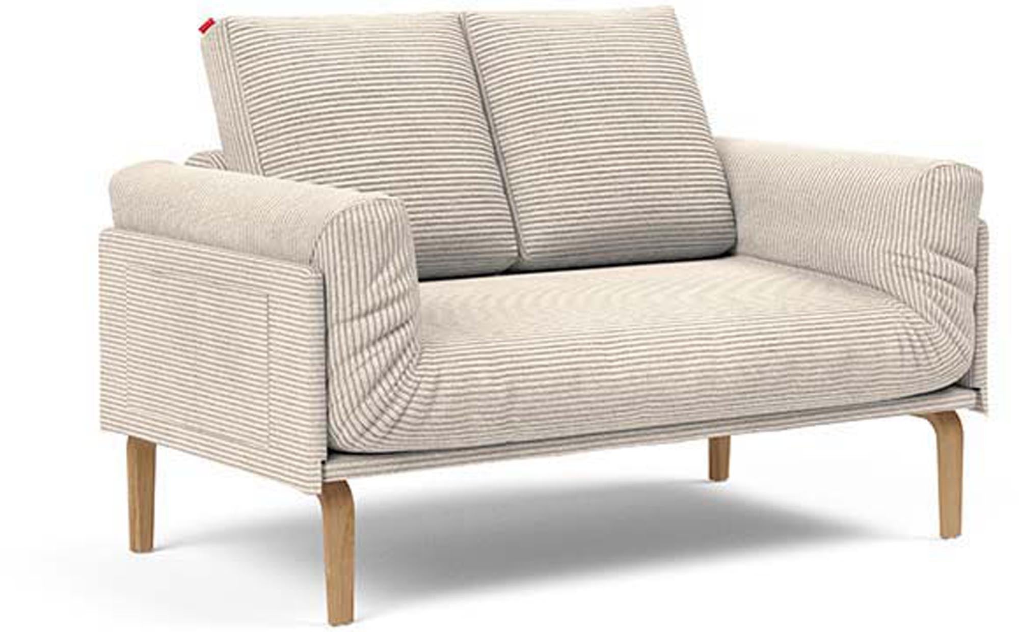 Entdecken Sie das Rollo Bow Klappsofa 80 von Innovation Living – stilvolles Design trifft auf das praktische Cover Classic für höchsten Sitzkomfort.
