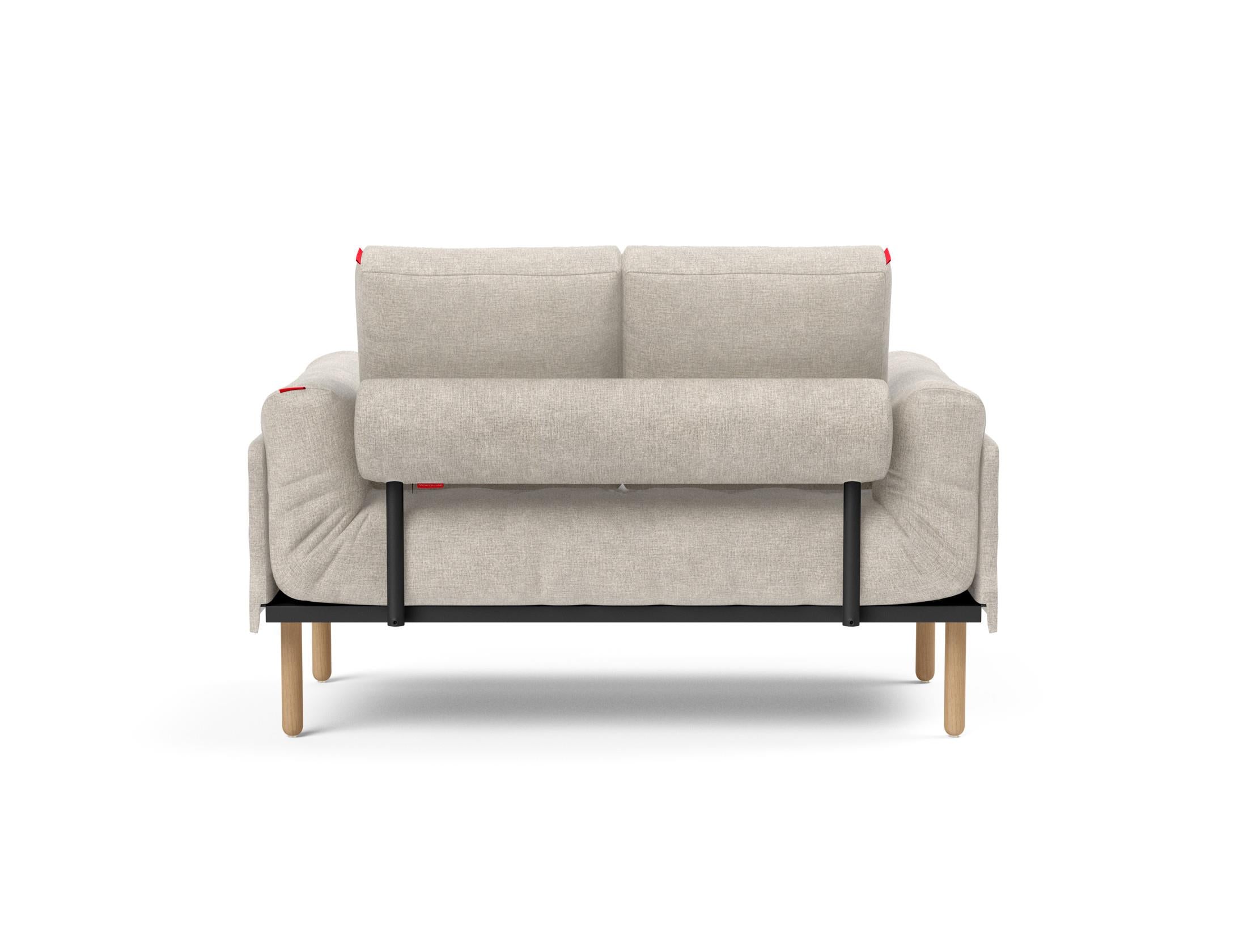 Entdecken Sie das Rollo Stem Klappsofa 80 von Innovation Living – ein elegantes Tagesbett, das durch seine Vielseitigkeit und hochwertigen Materialien besticht.