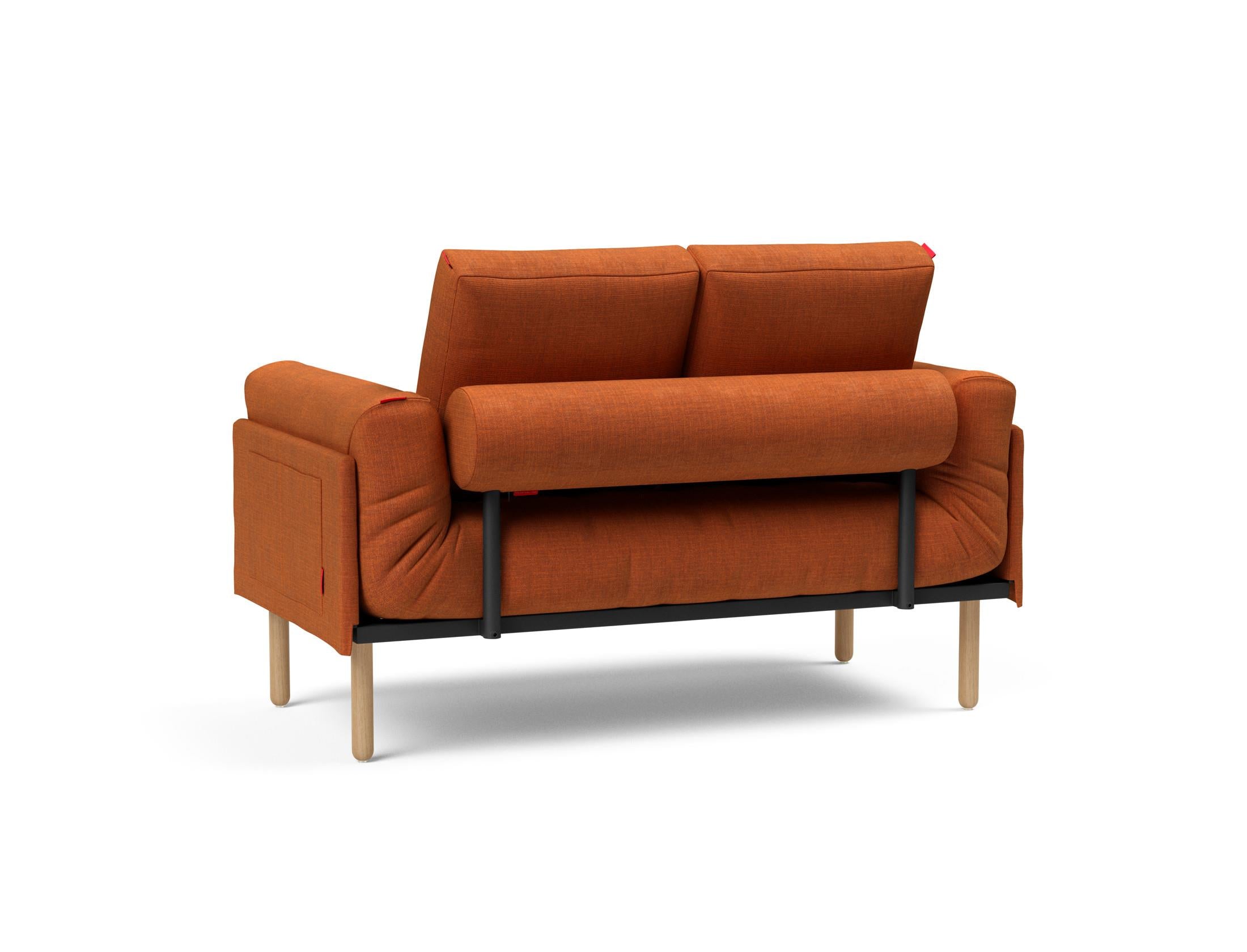 Entdecken Sie das Rollo Stem Klappsofa 80 von Innovation Living – ein elegantes Tagesbett, das durch seine Vielseitigkeit und hochwertigen Materialien besticht.