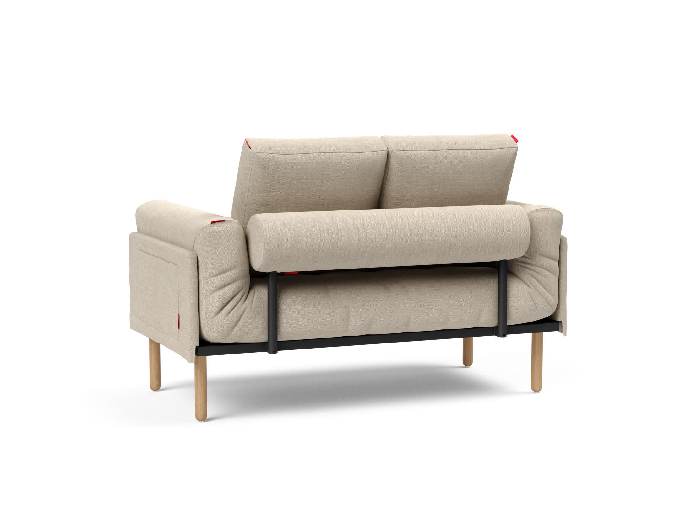 Entdecken Sie das Rollo Stem Klappsofa 80 von Innovation Living – ein elegantes Tagesbett, das durch seine Vielseitigkeit und hochwertigen Materialien besticht.