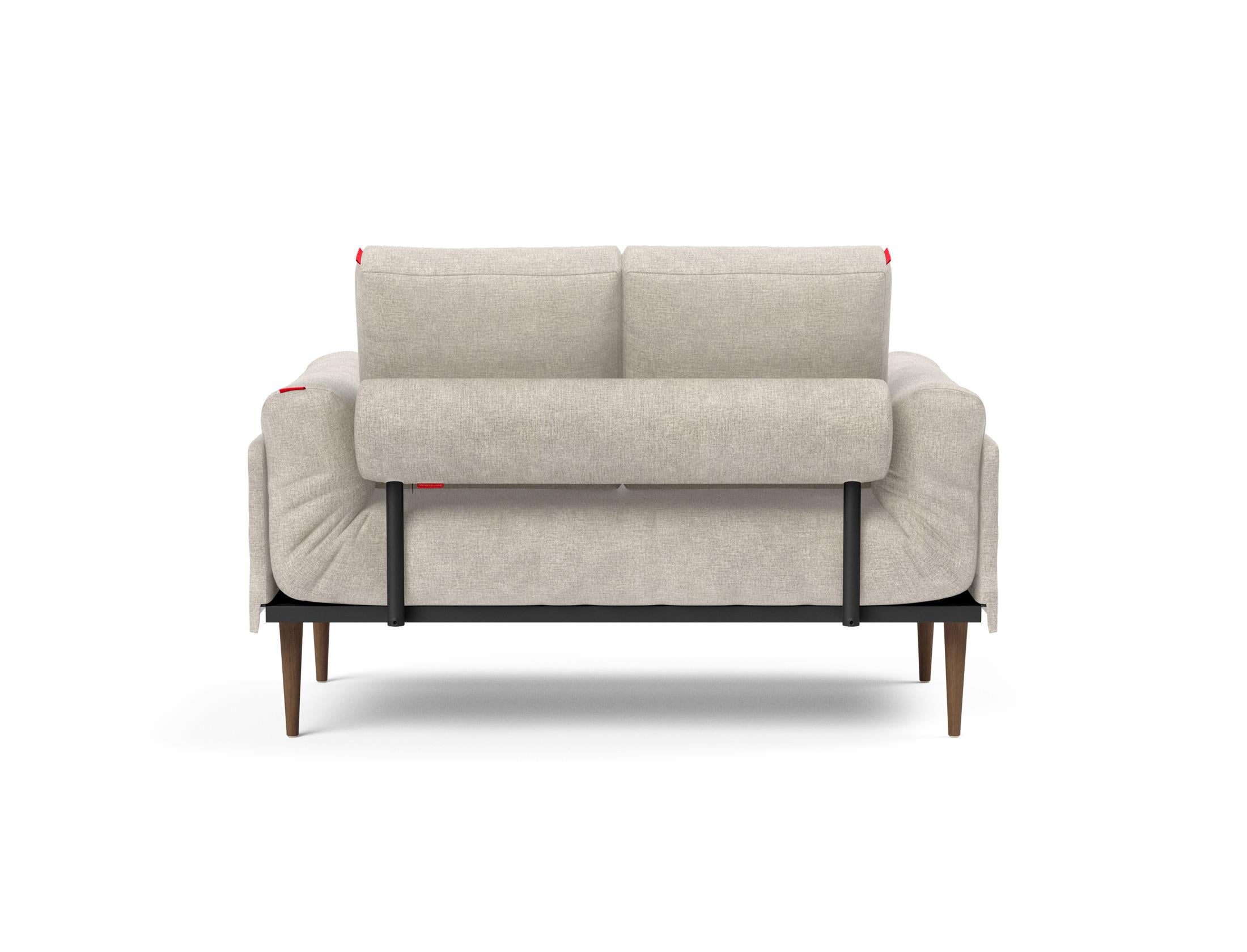 Entdecken Sie das Rollo Styletto Klappsofa 80 von Innovation Living – ein elegantes, flexibles Sofa, ideal für kompakte Wohnräume und vielseitige Anwendungen.