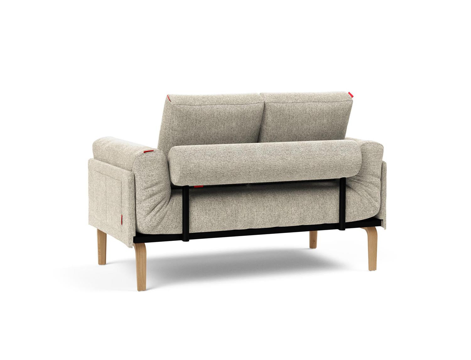 Erleben Sie das Rollo Bow Klappsofa 80 von Innovation Living – ein stilvolles, anpassbares Möbelstück, perfekt für kleine Räume und vielseitige Nutzung.