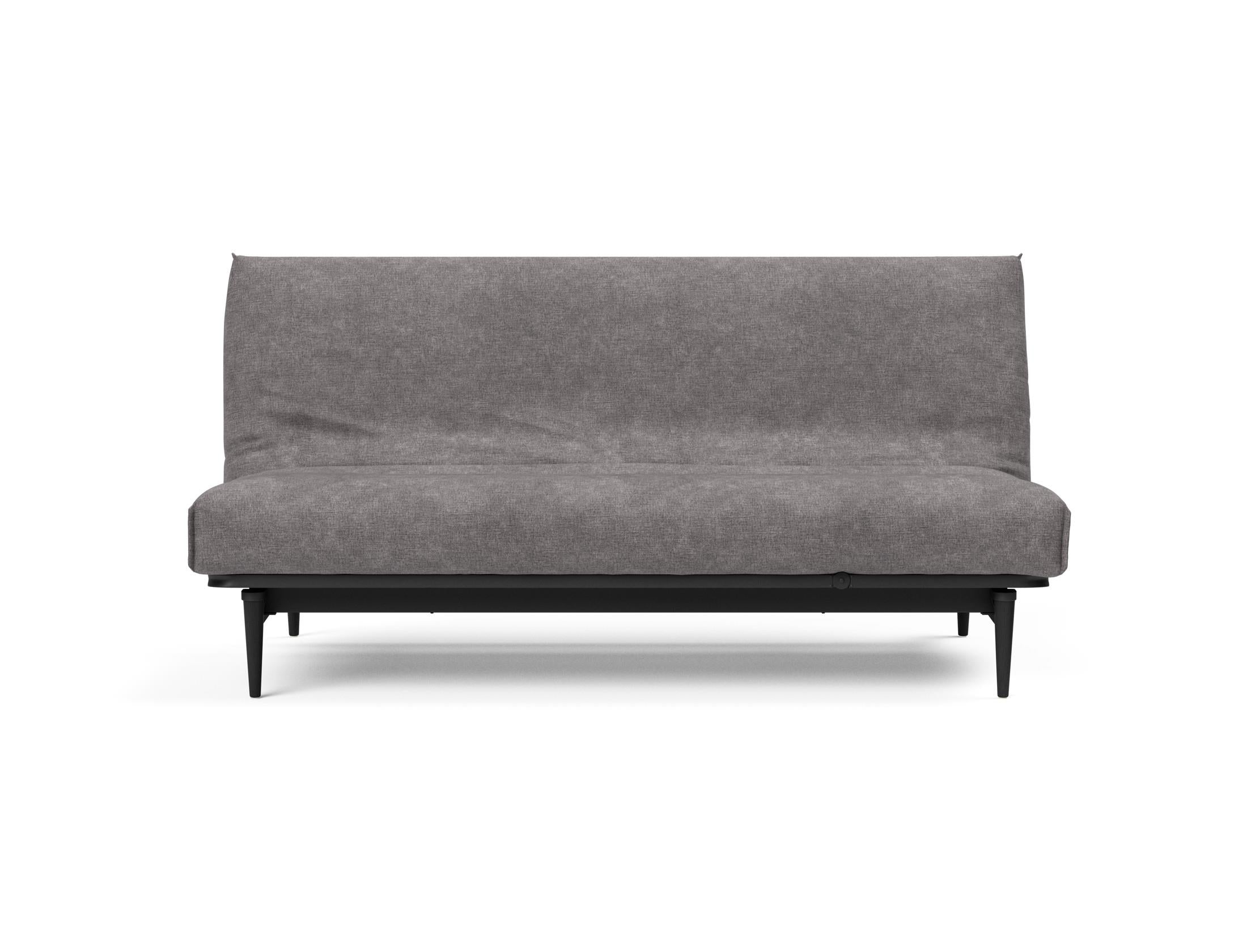 Entdecken Sie das Colpus Bettsofa 140 Nordic Cover in Eiche schwarz – ein elegantes, funktionales Möbelstück für jeden Raum.