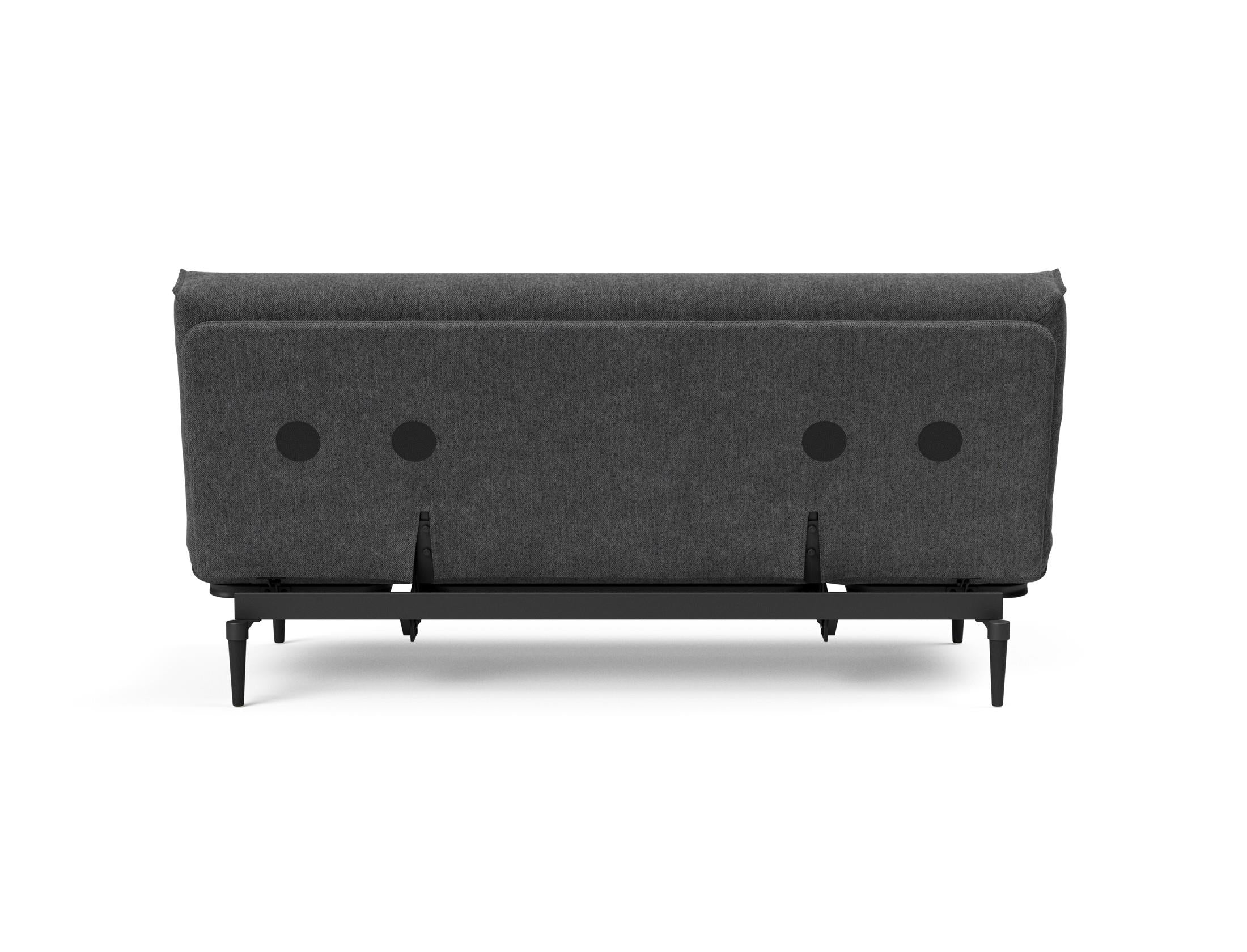 Erleben Sie das stilvolle Colpus Bettsofa 140 in Eiche schwarz mit Nordic Cover – perfekt für zeitgemässe Einrichtung und vielseitige Schlafmöglichkeiten.
