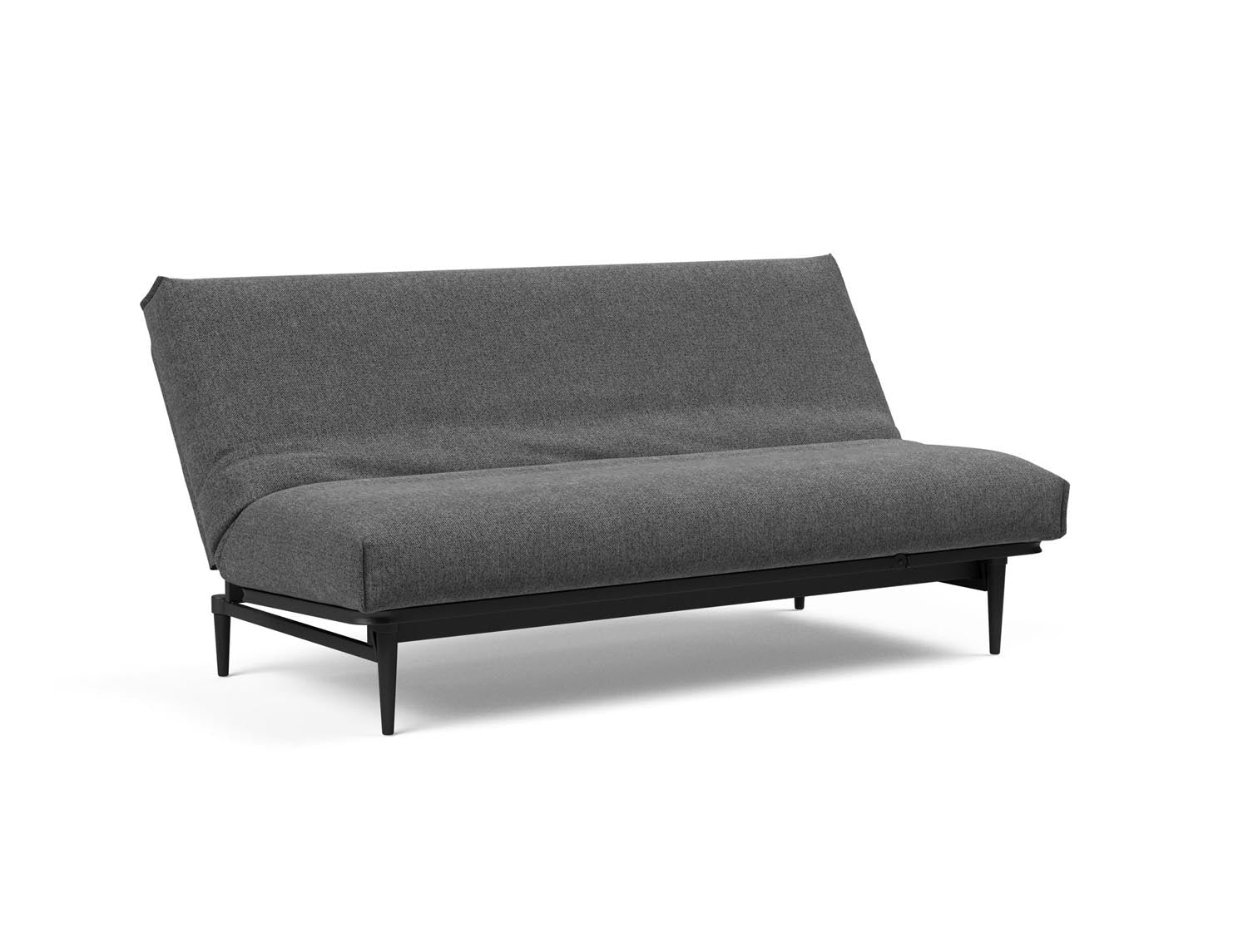Erleben Sie das stilvolle Colpus Bettsofa 140 in edlem Eiche schwarz mit Nordic Cover – perfekt für zeitgemässe Einrichtung und vielseitige Schlafmöglichkeiten.