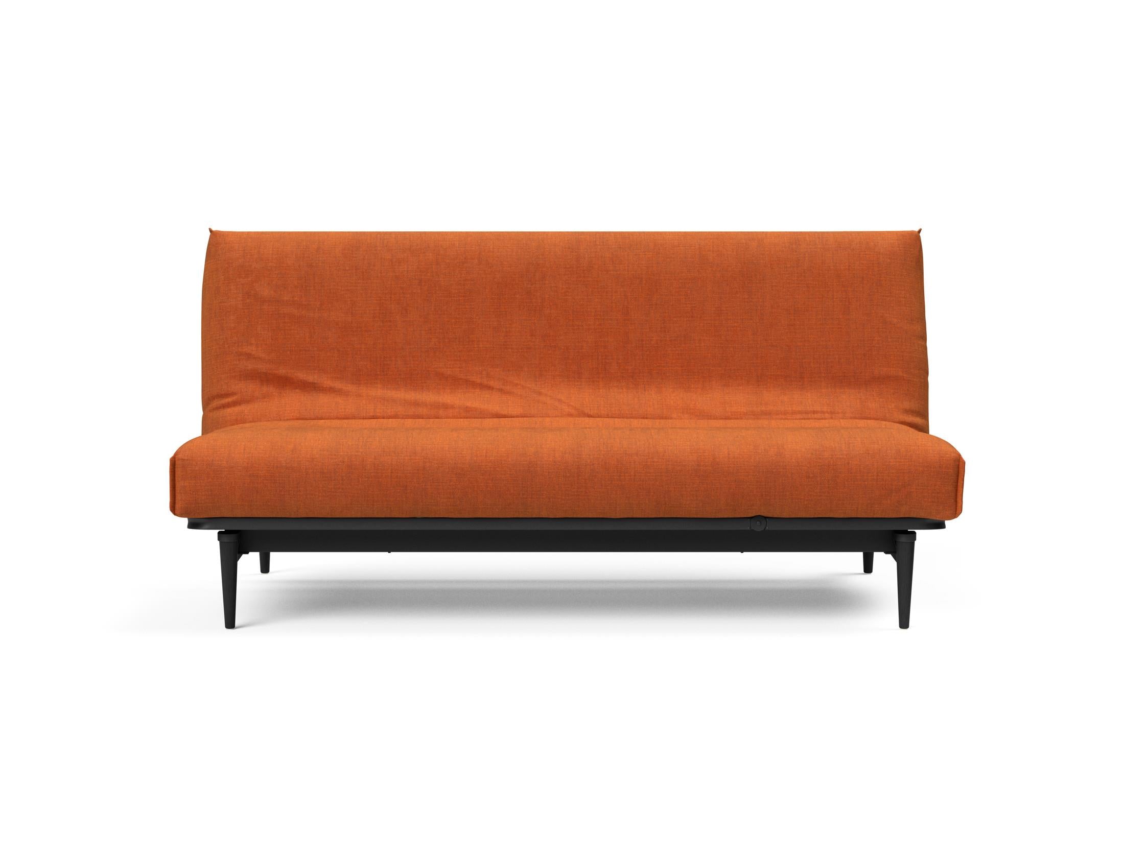Entdecken Sie das elegante Colpus Bettsofa 140 in Eiche schwarz mit Nordic Cover – ideal für modernes Wohnen und flexible Schlaflösungen.