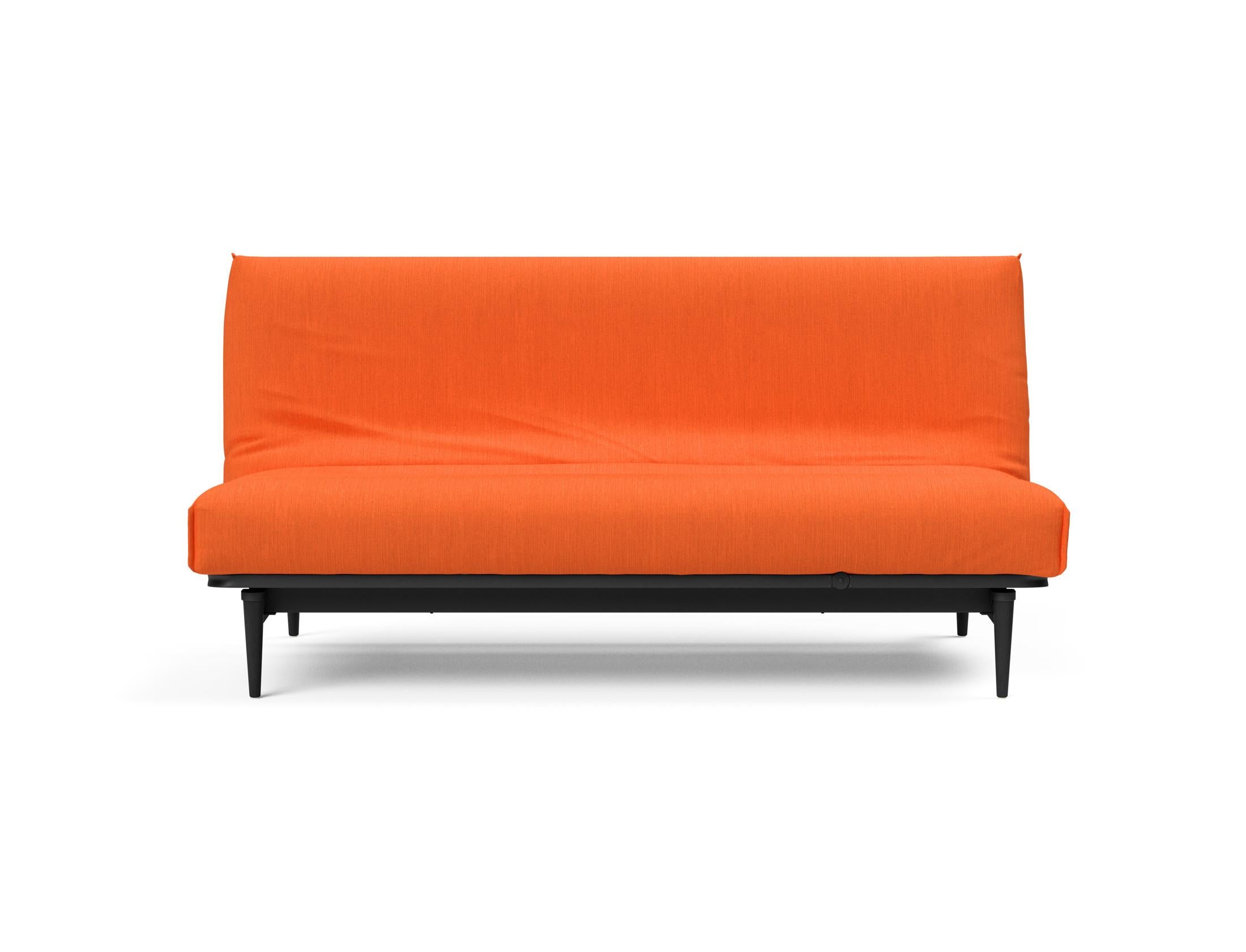 Entdecken Sie das elegante Colpus Bettsofa 140 in Eiche schwarz mit Nordic Cover – ideal für modernes Wohnen und flexible Schlaflösungen.