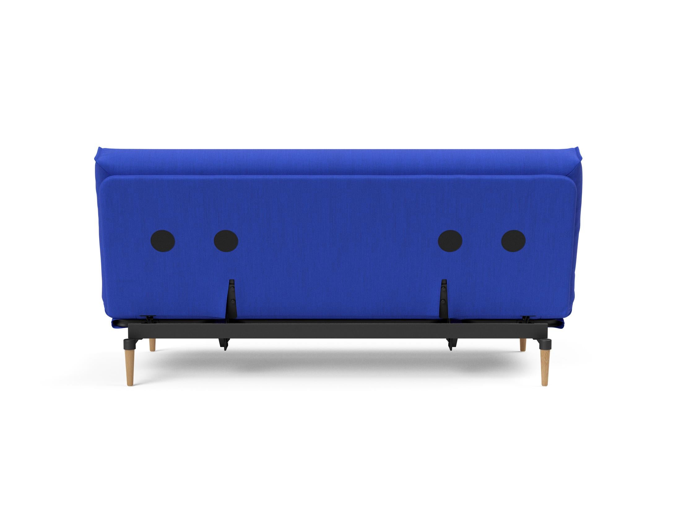 Erleben Sie das Colpus Bettsofa 140 Nordic Cover von Innovation Living – ein elegantes Möbelstück mit Soft Spring Matratze für höchsten Schlafkomfort und praktischen, abnehmbaren Bezug.