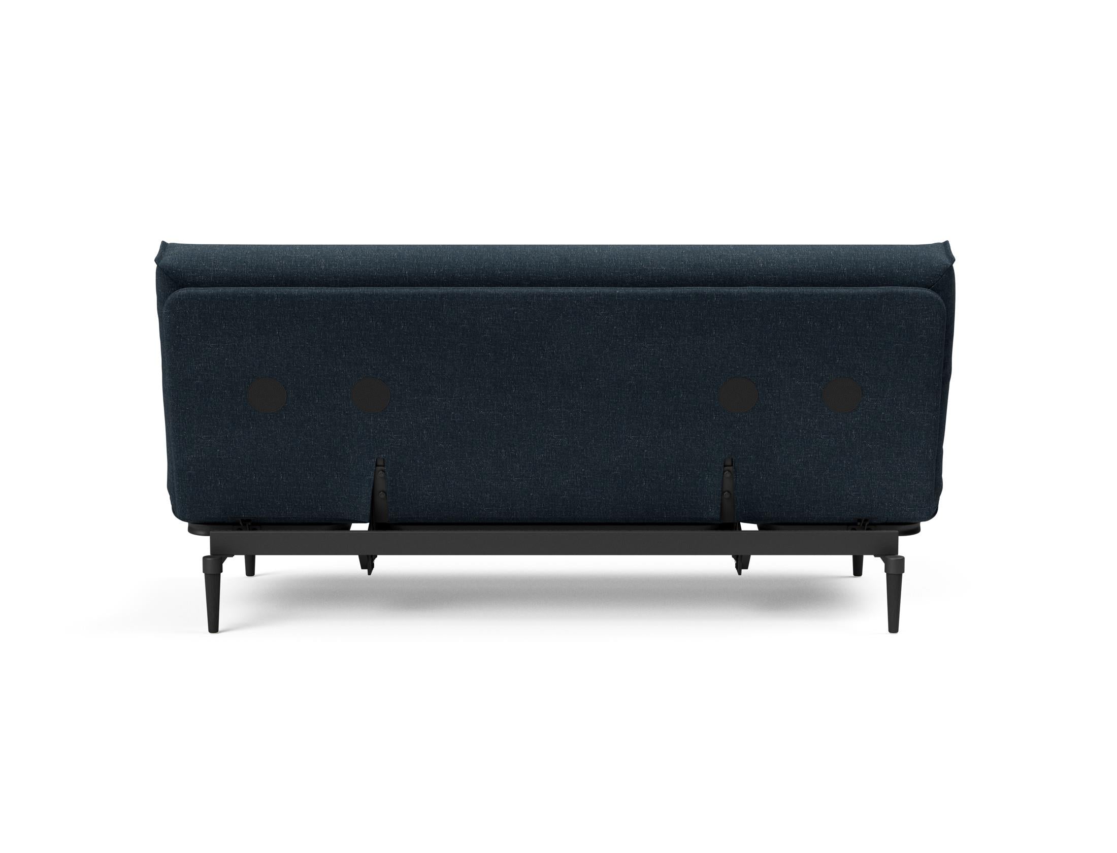 Erleben Sie das stilvolle Colpus Bettsofa 140 in edlem Eiche schwarz mit Nordic Cover – perfekt für zeitgemässe Einrichtung und vielseitige Schlafmöglichkeiten.