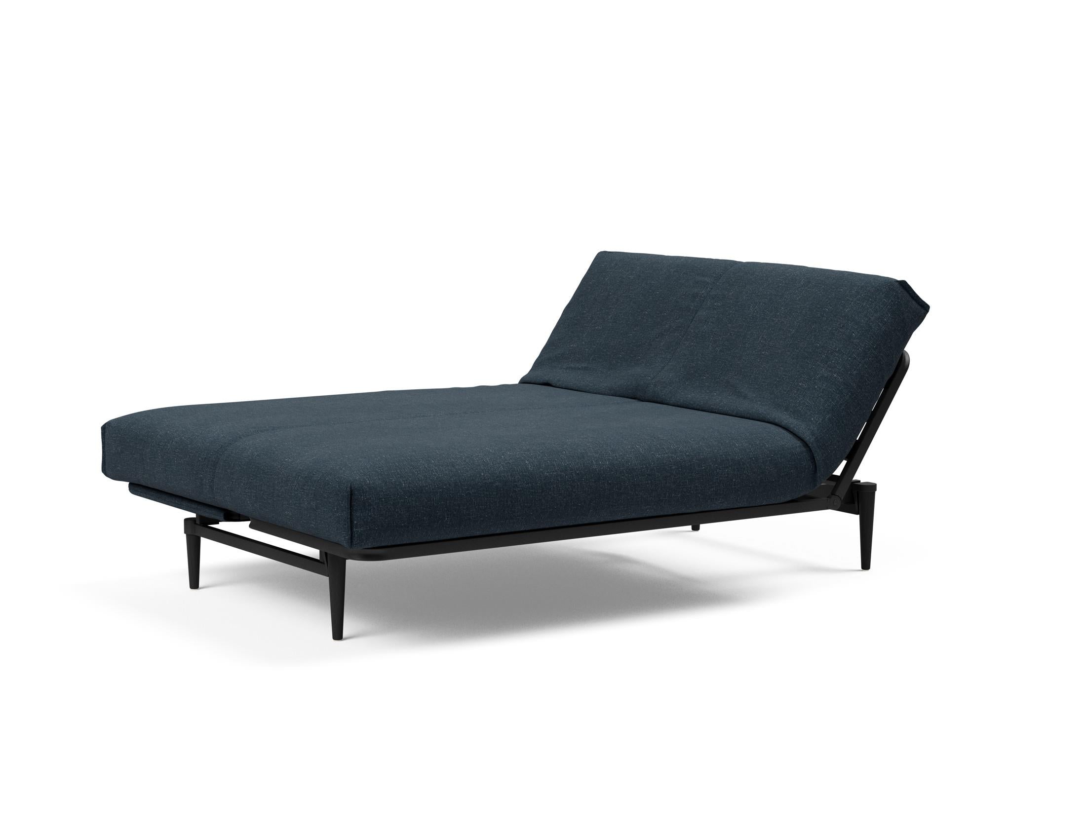 Entdecken Sie das Colpus Bettsofa 140 Nordic Cover in Eiche schwarz – ein elegantes, funktionales Möbelstück für jeden Raum.