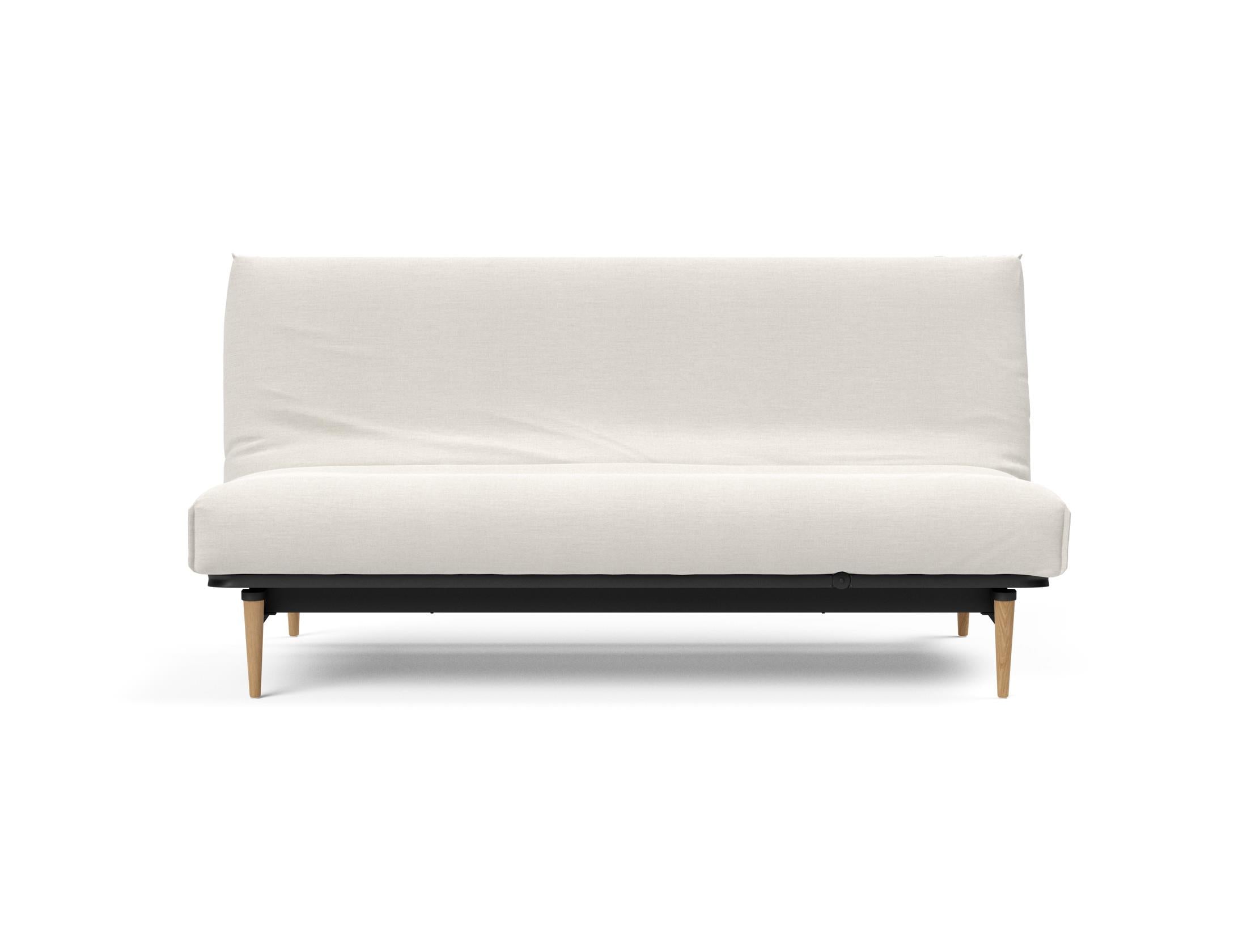 Elegantes Colpus Bettsofa 140 mit weichem Nordic Cover, ideal für gemütliche Wohnzimmer und als praktische Schlafgelegenheit.