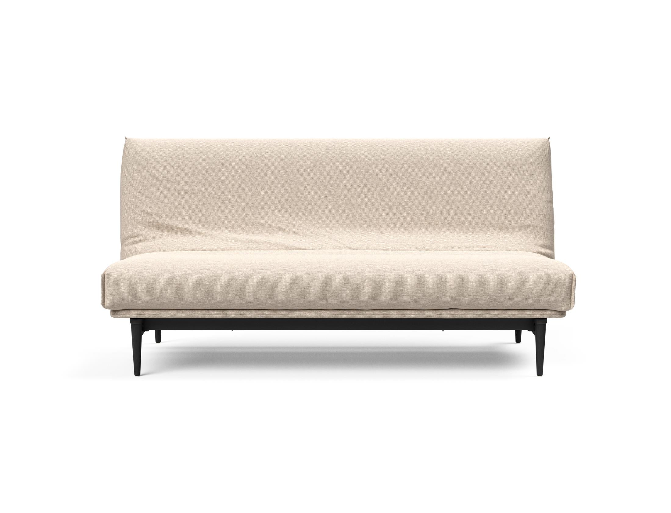 Elegantes Colpus Bettsofa 140 in schwarzer Eiche, ausgestattet mit einem weichen Soft Spring Bezug für höchsten Sitzkomfort und modernes Design.