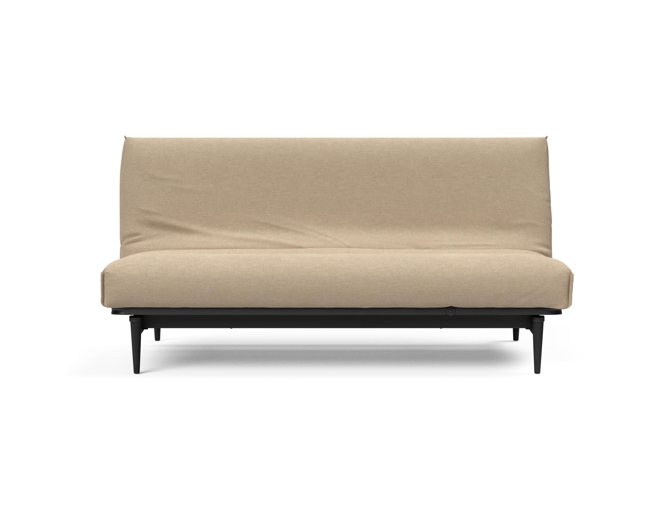 Elegantes Colpus Bettsofa in schwarzer Eiche mit Nordic Cover, ideal für gemütliche Abende und stilvolle Einrichtung.