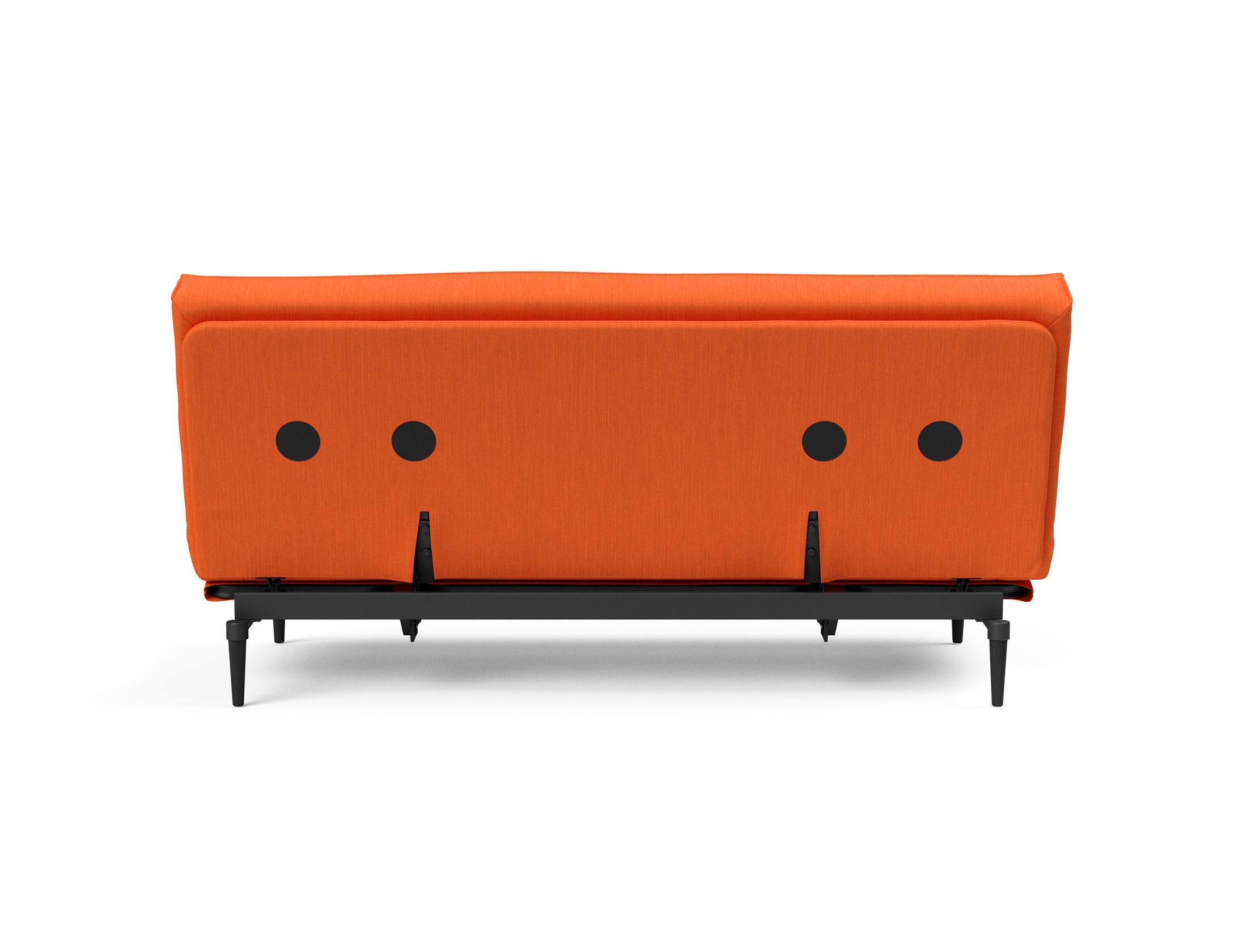 Entdecken Sie das Colpus Bettsofa 140 Sharp Plus Cover in Eiche schwarz – stilvoll, bequem und wandelbar vom Sofa zum Bett!