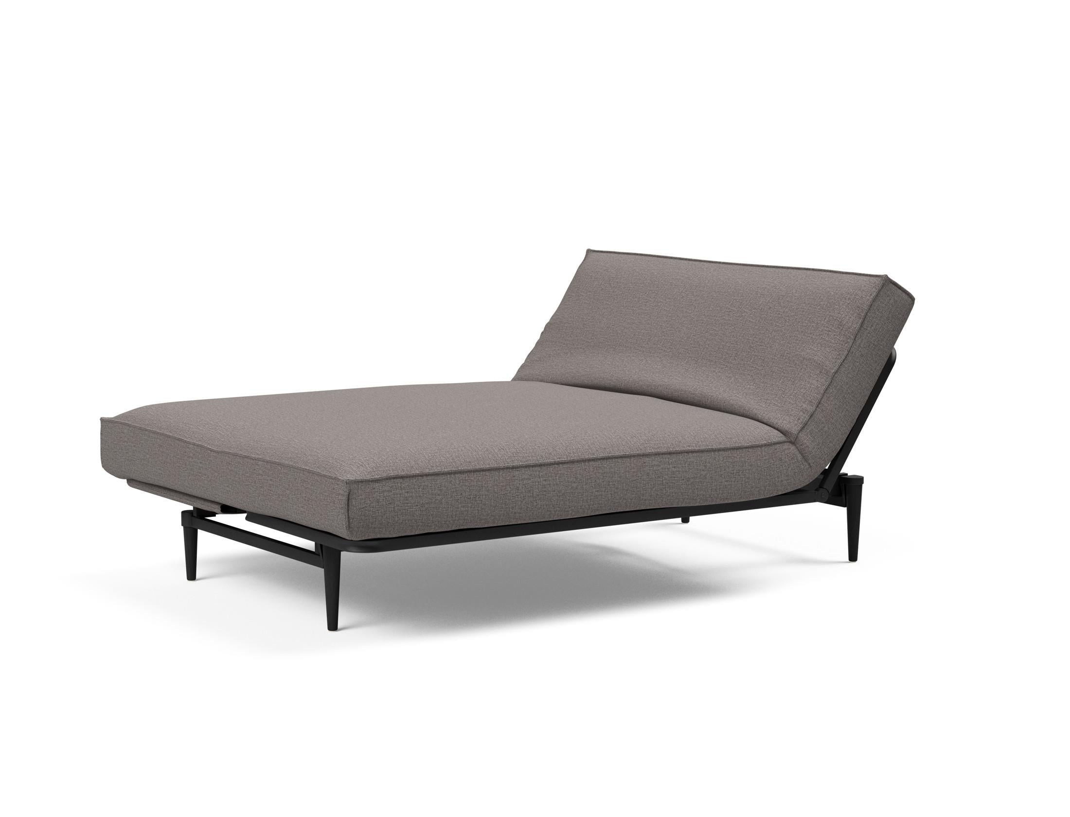 Entdecken Sie das Colpus Bettsofa 140 Sharp Plus Cover in elegantem Eiche schwarz – stilvolles Design trifft auf höchsten Schlafkomfort und Funktionalität.