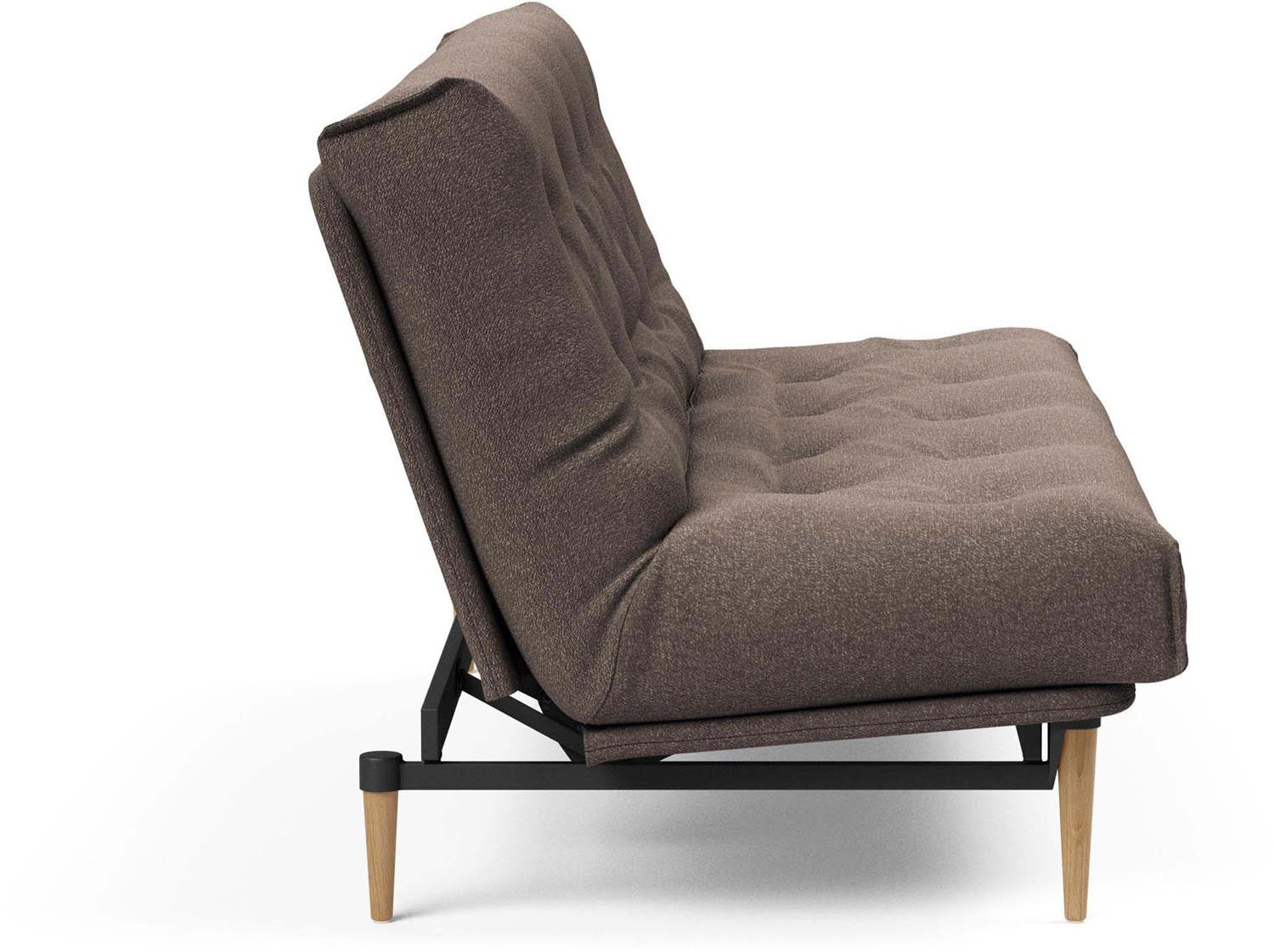 Erleben Sie das stilvolle Colpus Bettsofa 140 Nordic Classic von Innovation Living – ideal für zeitgemässe Räume und vielseitige Schlafmöglichkeiten.