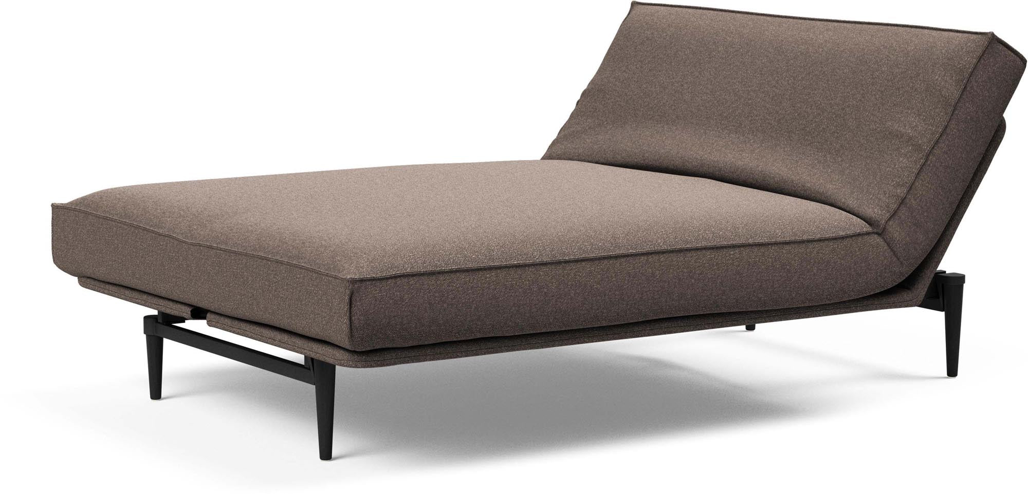 Entdecken Sie das Colpus Bettsofa 140 Sharp Plus Cover in edlem Eiche schwarz. Ideal für kleine Räume, vereint es Funktionalität und modernen Stil.