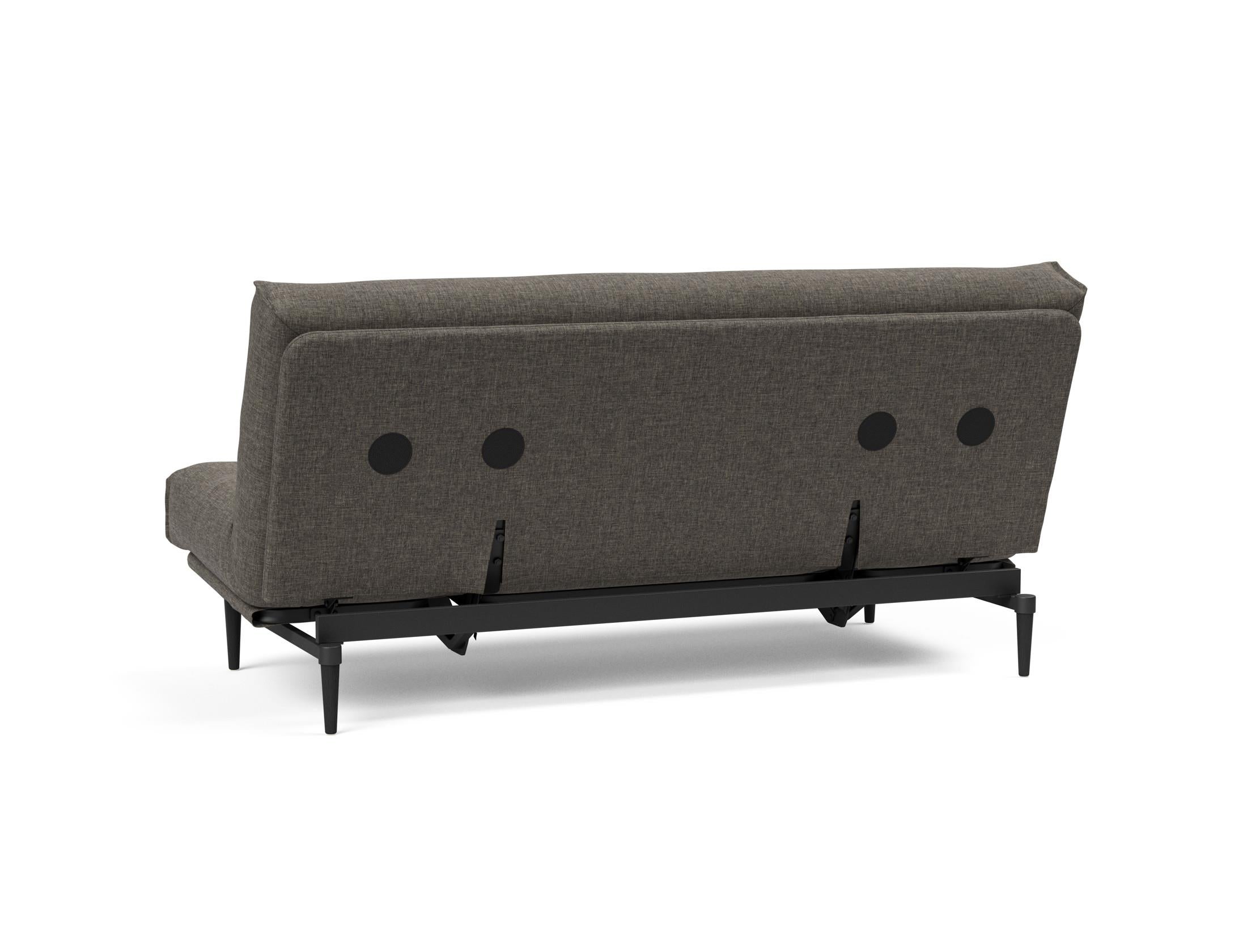 Erleben Sie das Colpus Bettsofa 140 in Nordic Eiche schwarz – ein elegantes Möbelstück, das als Sofa und Bett höchsten Komfort bietet.