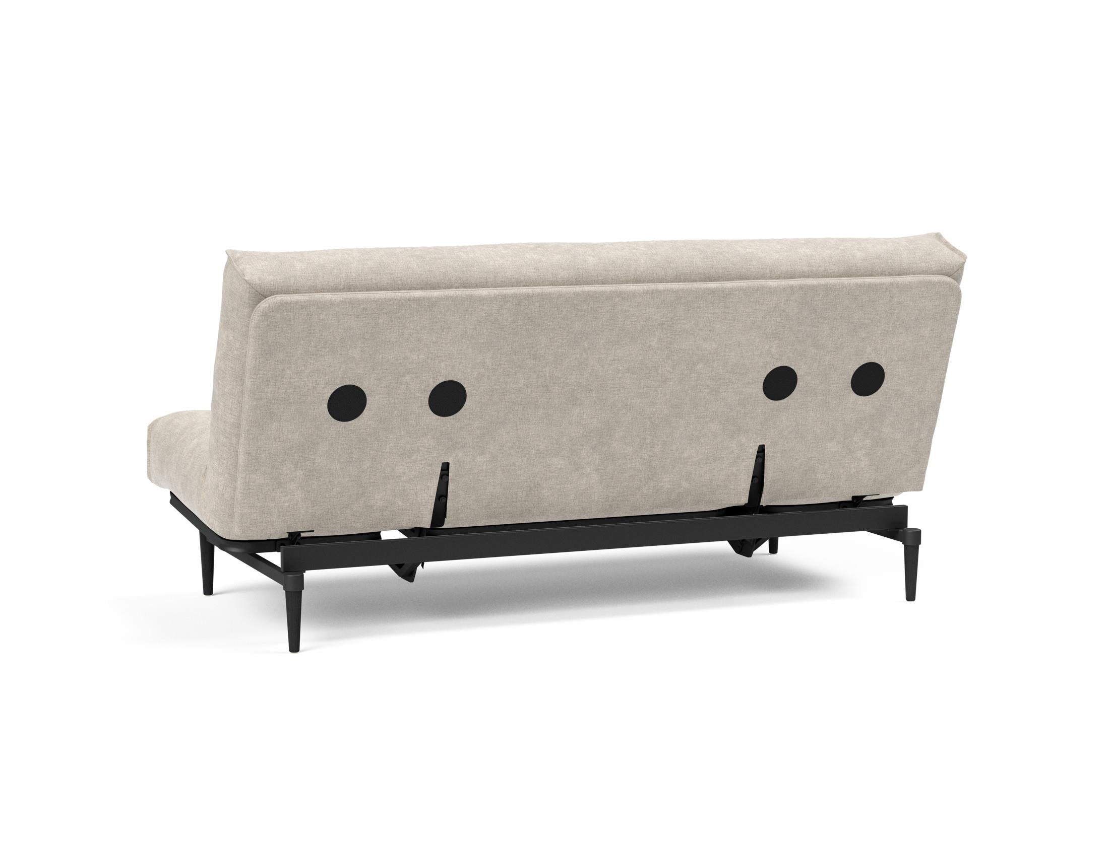 Erleben Sie das Colpus Bettsofa 140 in Nordic Eiche schwarz von Innovation Living – stilvolles Design trifft auf herausragende Funktionalität und Komfort.